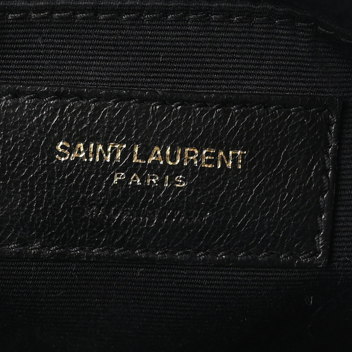 Saint Laurent Grain De Poudre Matelasse Chevron Quilted Round Vinyle Camera Bag Crema Soft 6 of 11