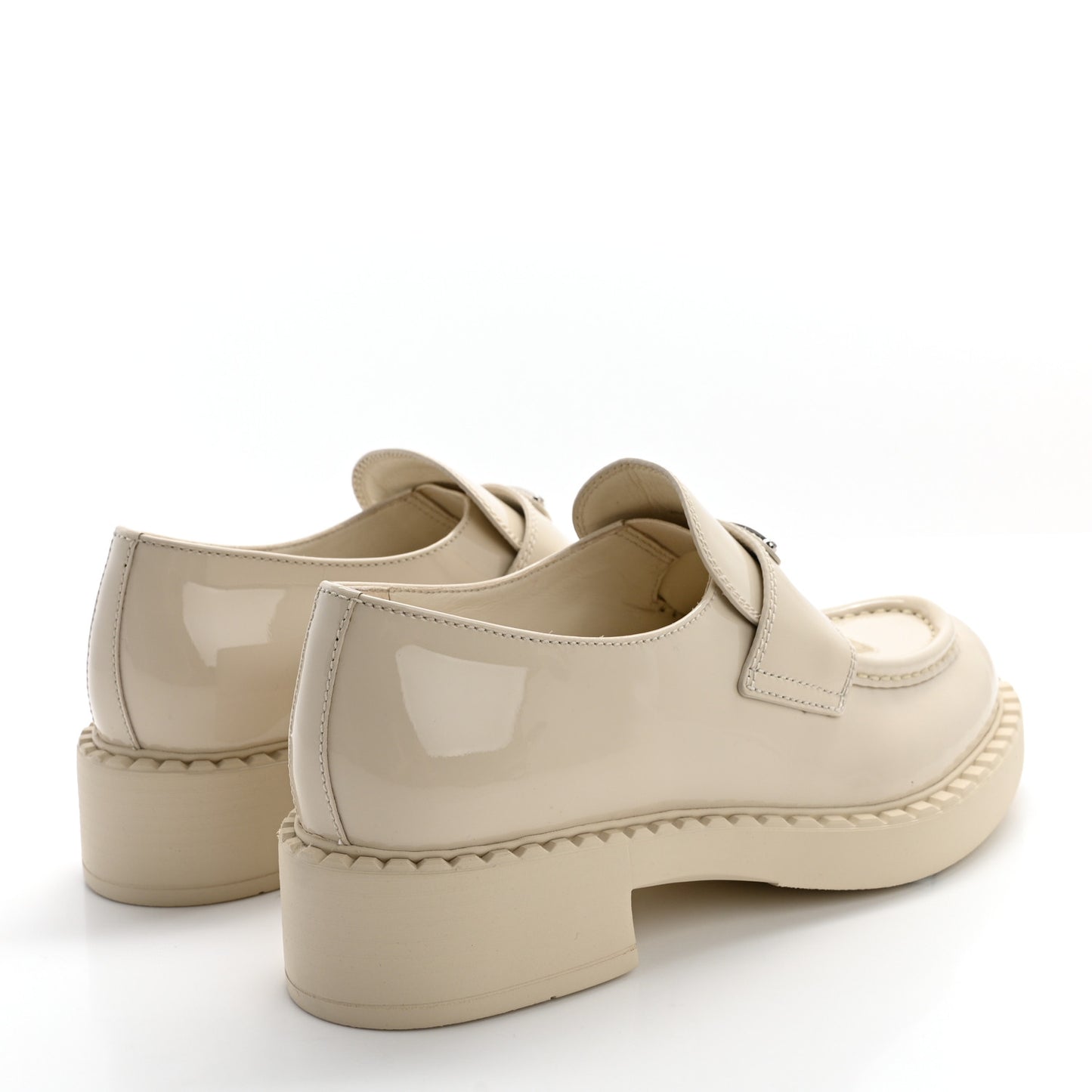 Vernice Triangle 50mm Loafers 37.5 Avorio