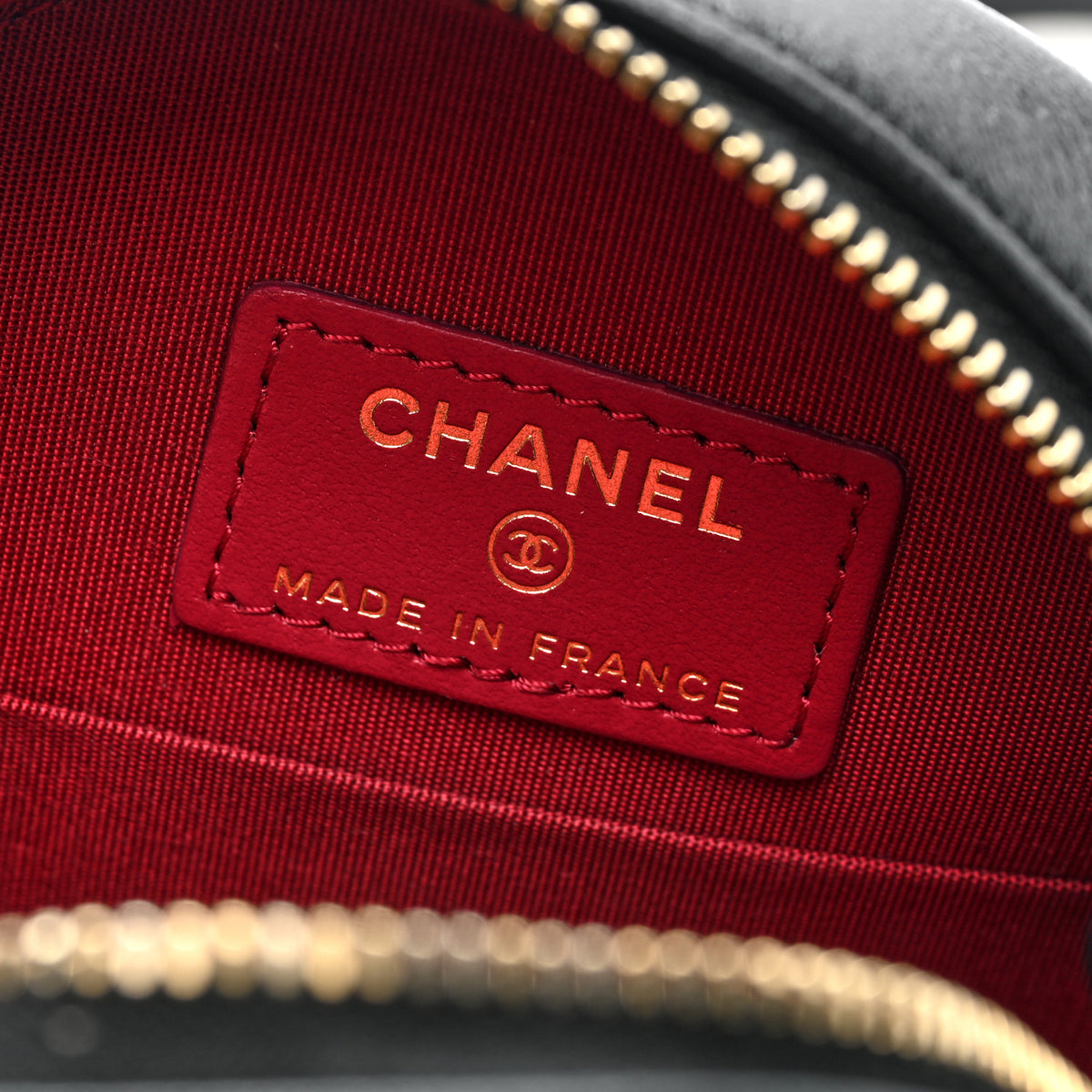 Lambskin Quilted Chanel 19 Round Clutch With Chain Black