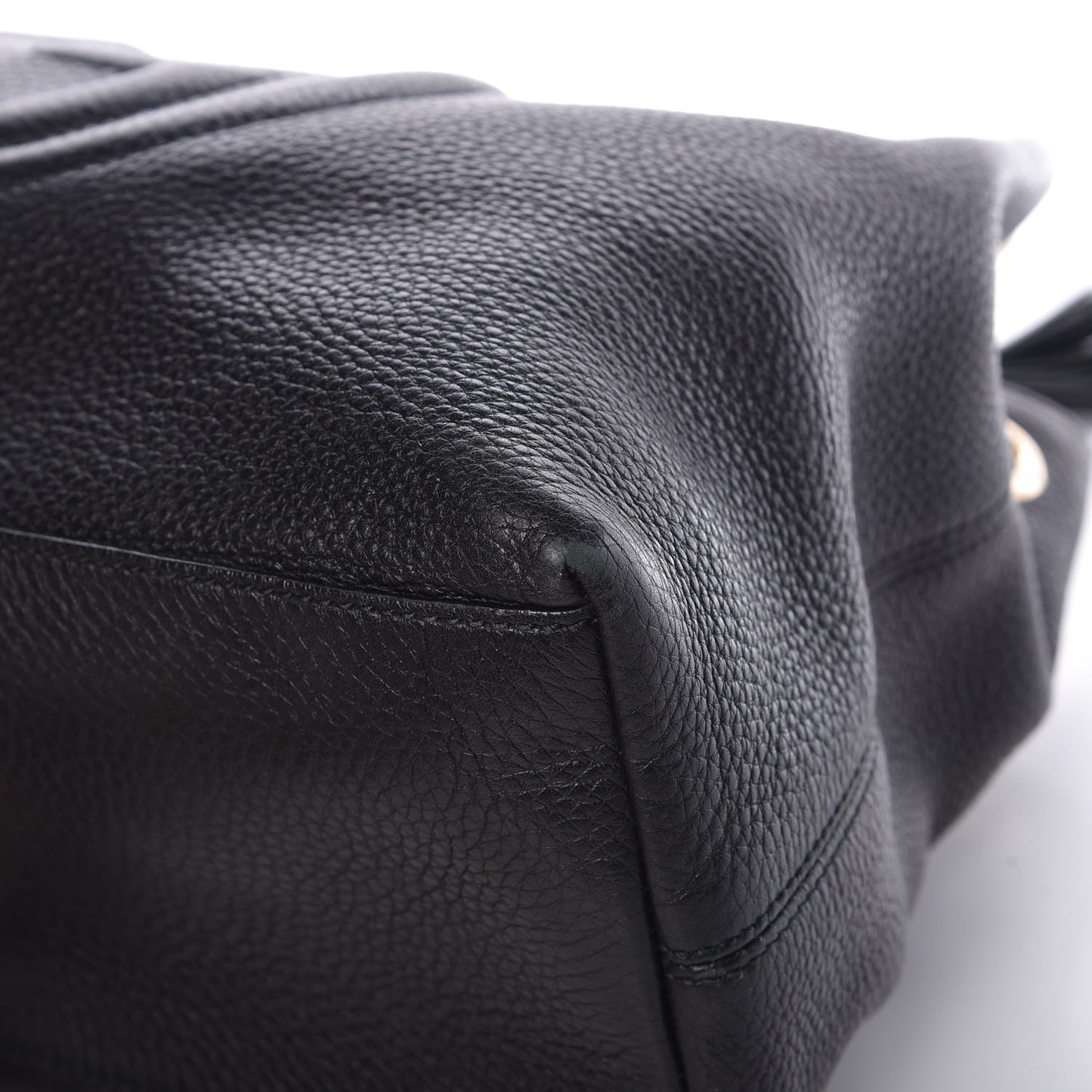Pebbled Calfskin Medium Soho Chain Shoulder Bag Black