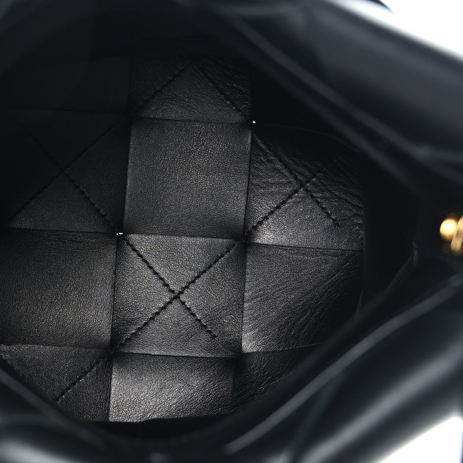 Bottega Veneta Nappa Maxi Intrecciato Clasp Bucket Bag Black 4 of 7