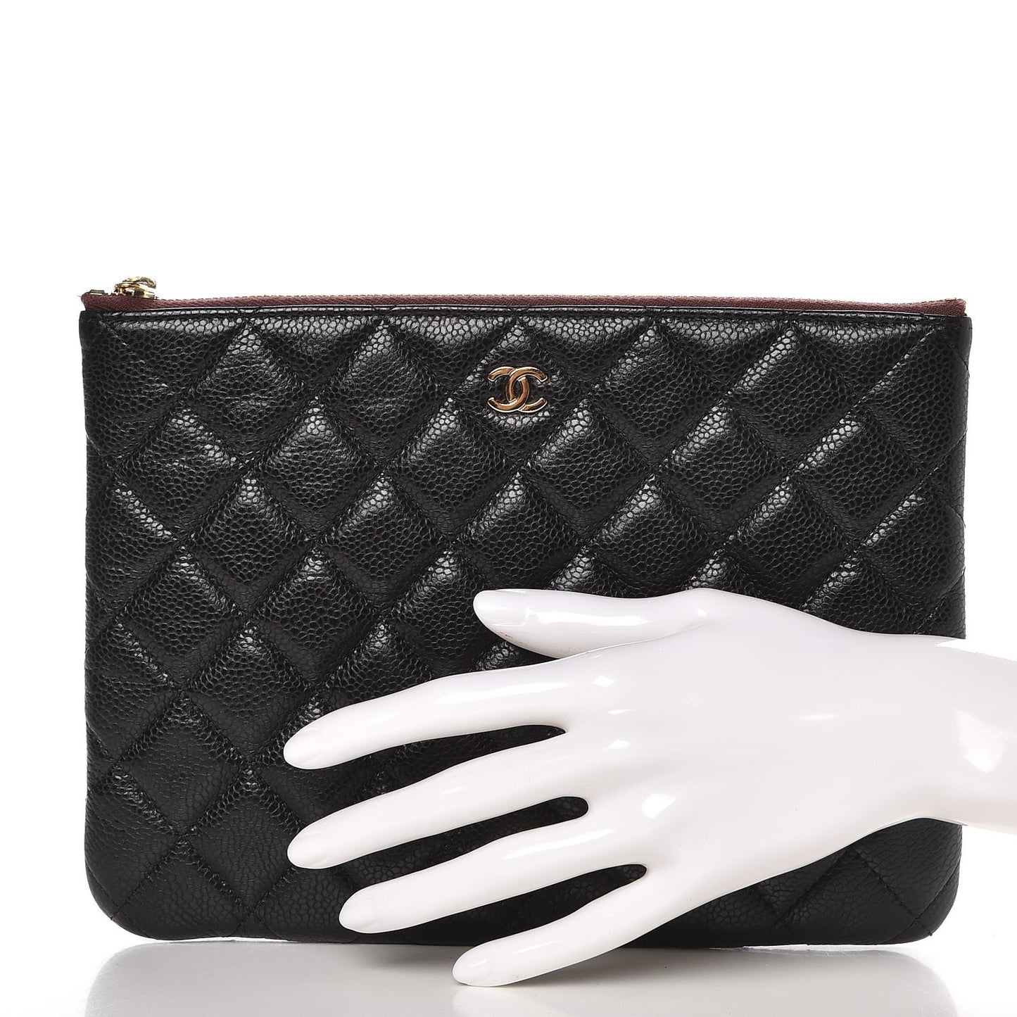 Caviar Quilted Medium Cosmetic Case Black