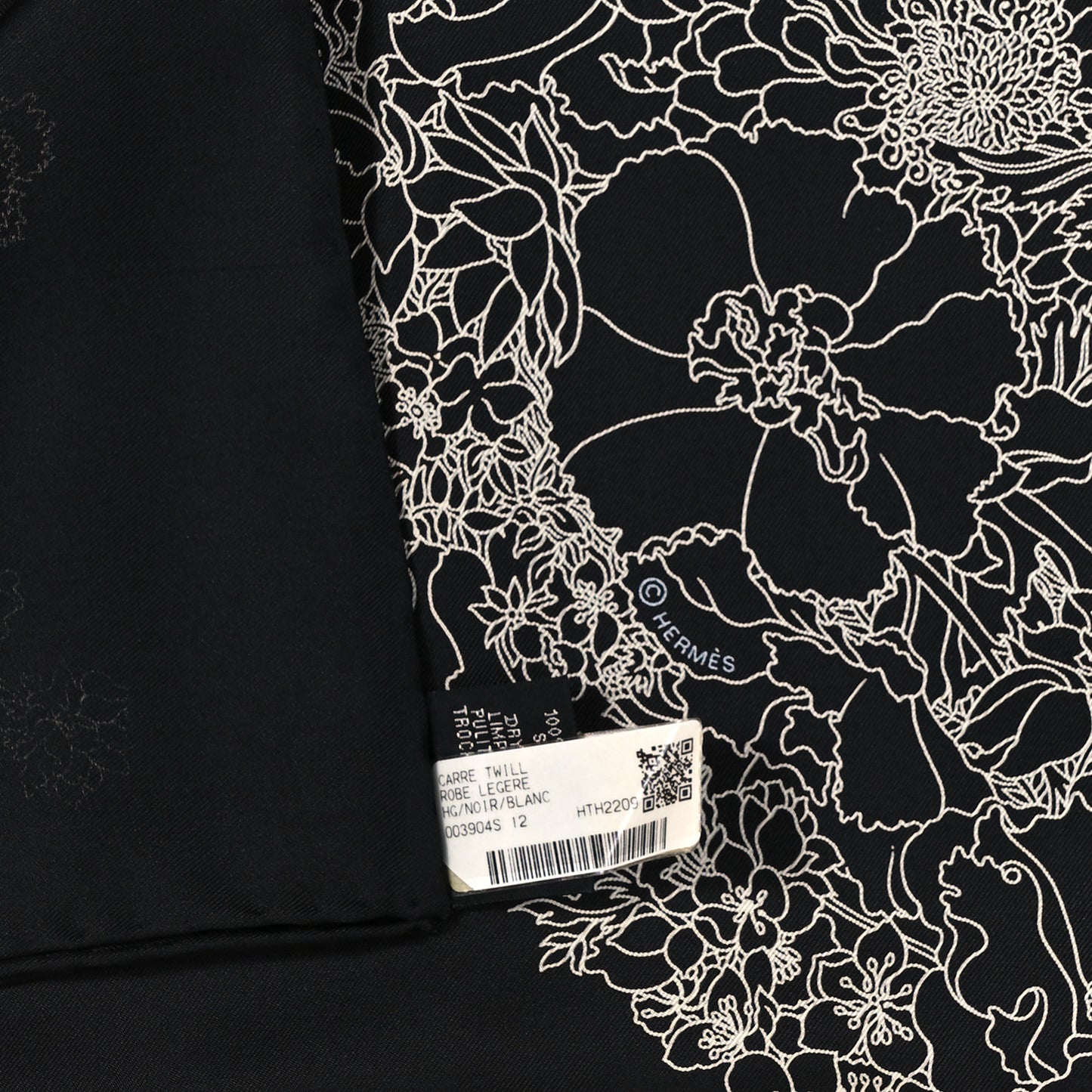 Silk Robe Legere Scarf 90 Black White