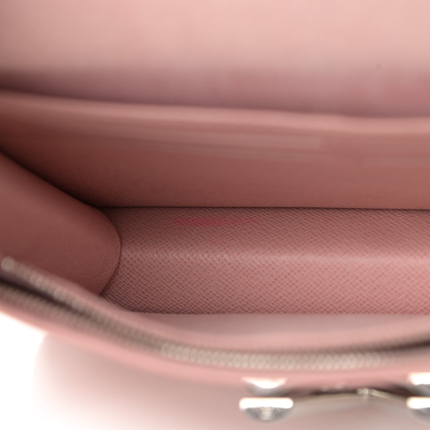 Epi Twist Belt Chain Wallet Rose Ballerine