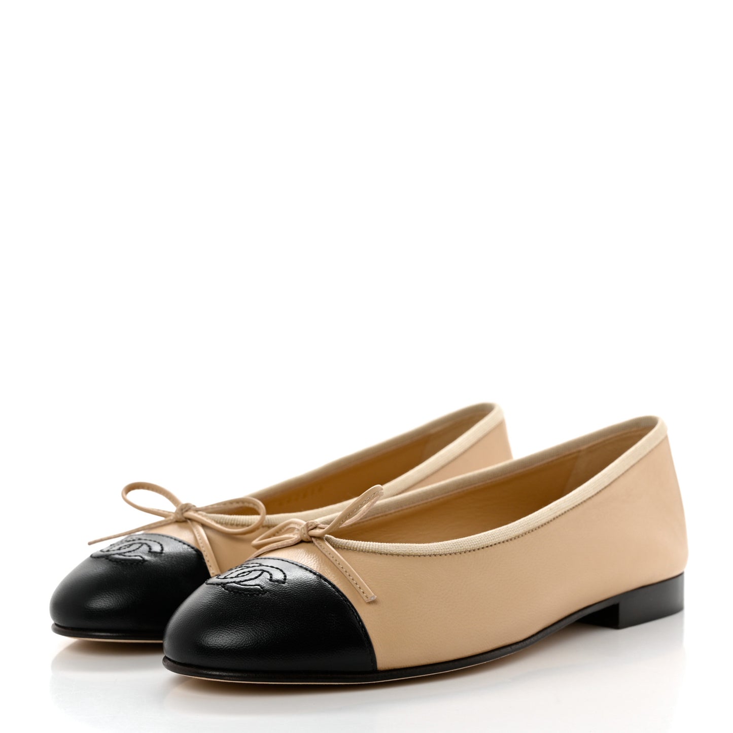 Lambskin Cap Toe CC Ballerina Flats 37 Beige Black