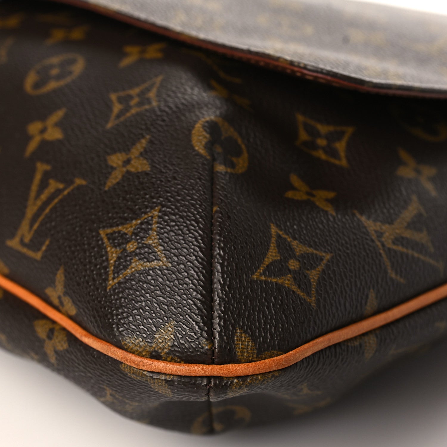 Louis Vuitton Monogram Musette GM 8 of 8