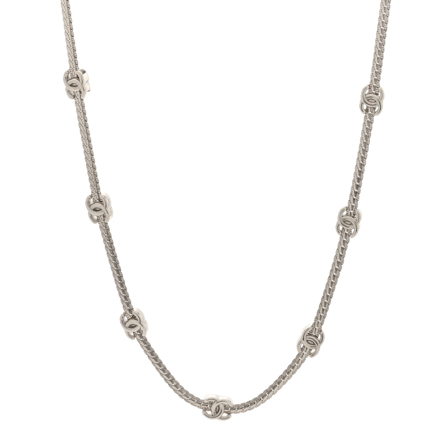 Metal CC Short Chain Necklace Gold