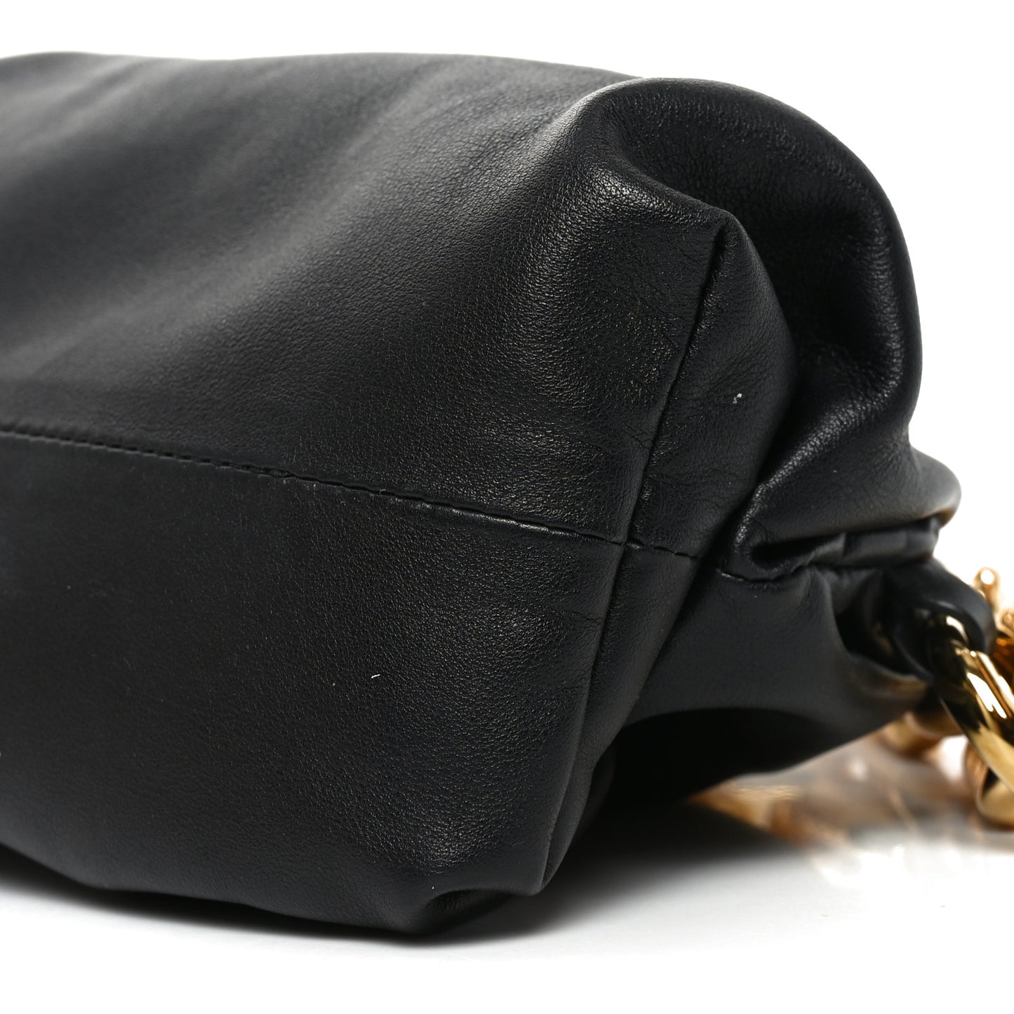Calfskin The Pouch Chain Black