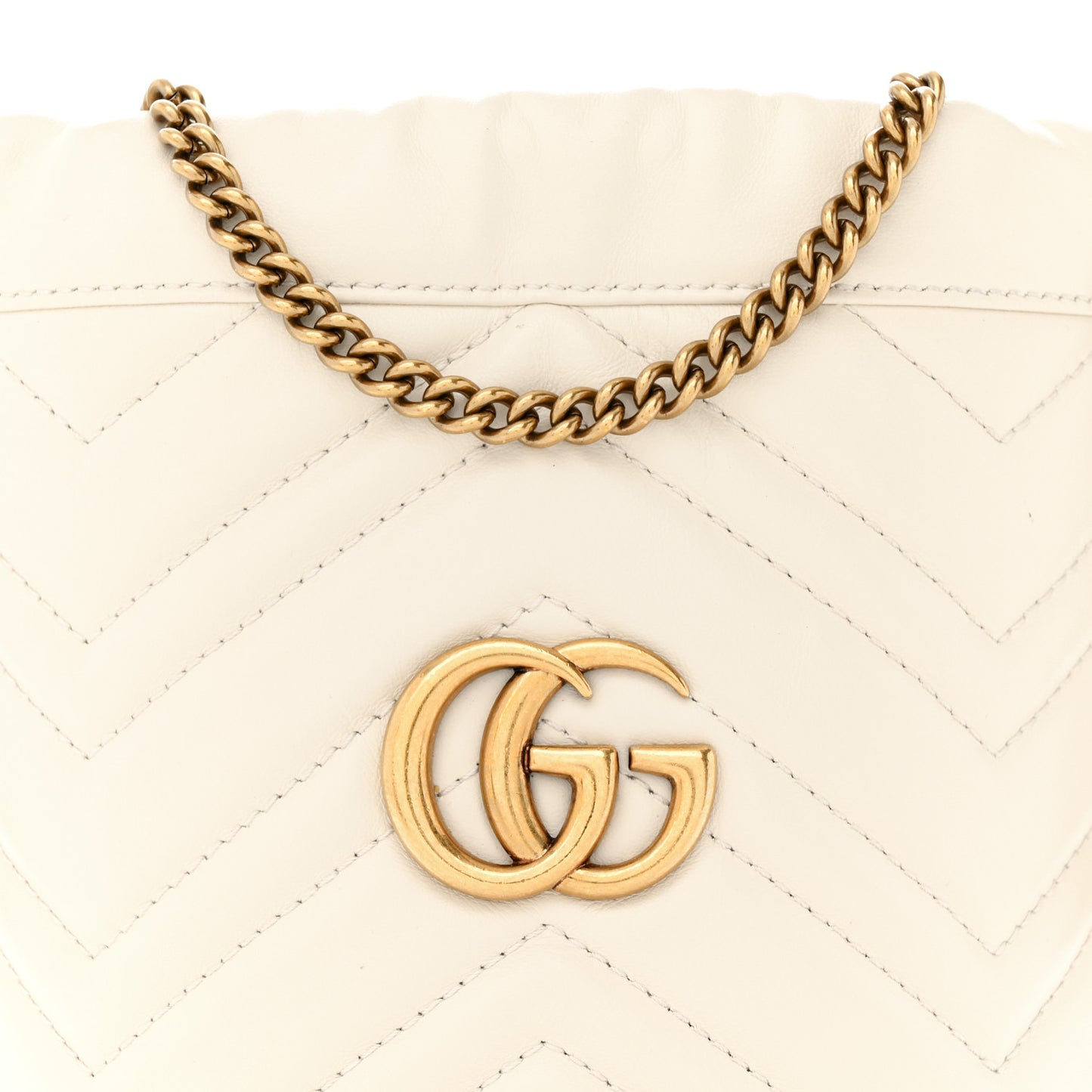 Calfskin Matelasse Mini GG Marmont 2.0 Bucket Bag White