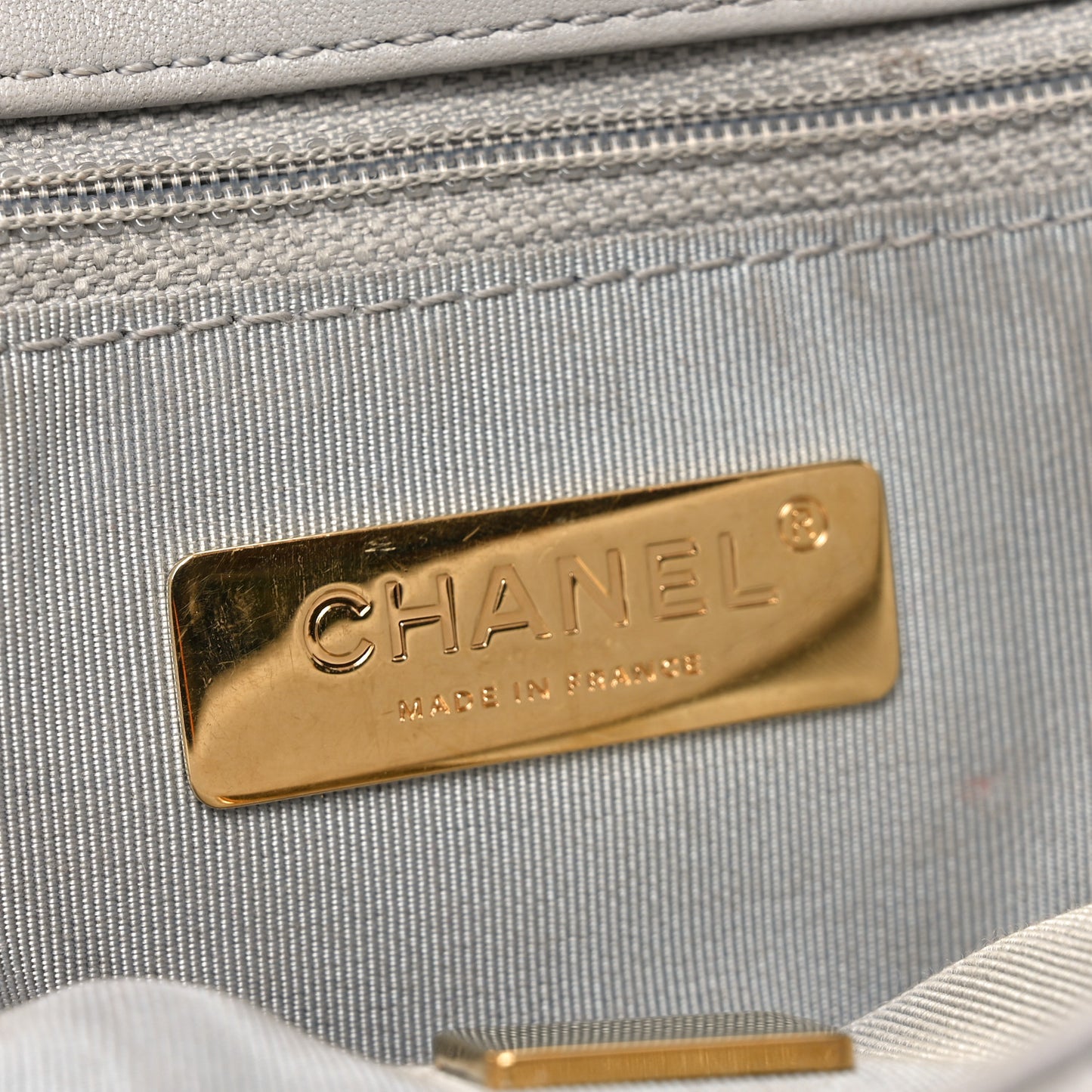 Lambskin Quilted Medium Chanel 19 Flap Grey