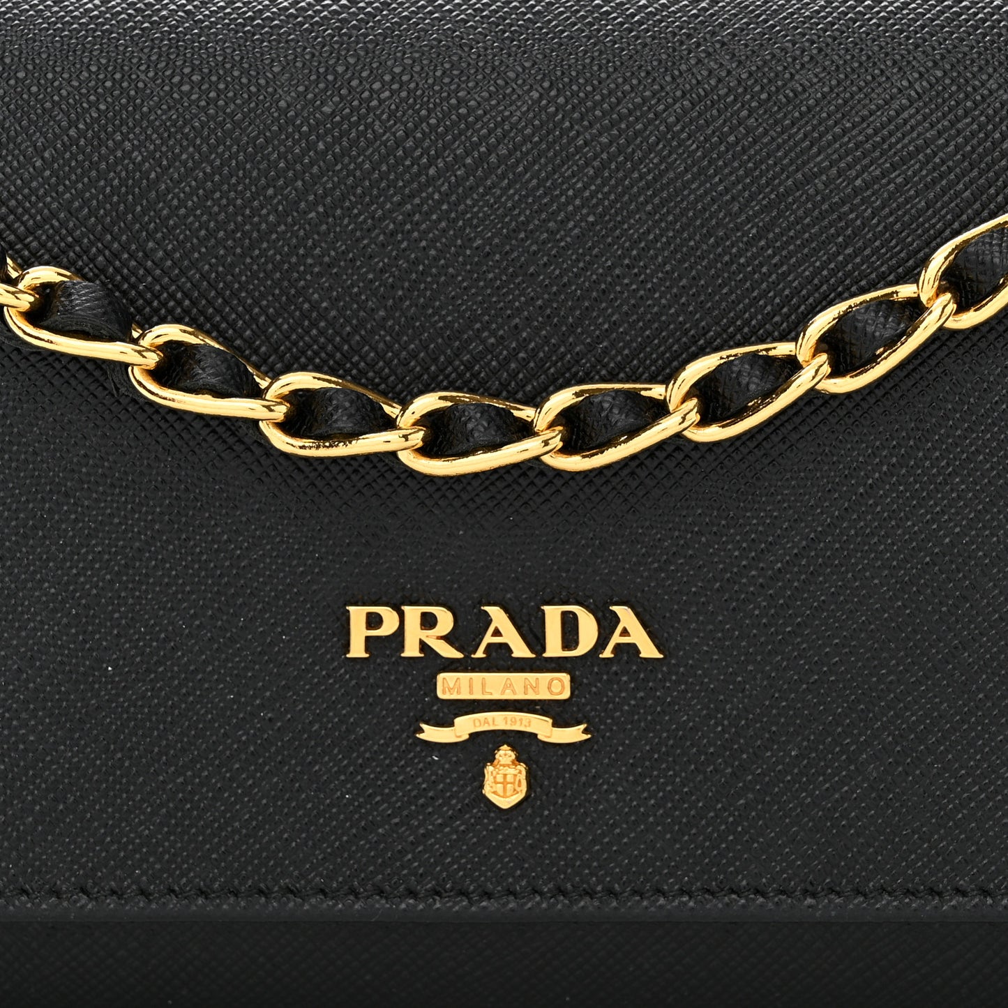 Saffiano Metal Oro Chain Wallet Black