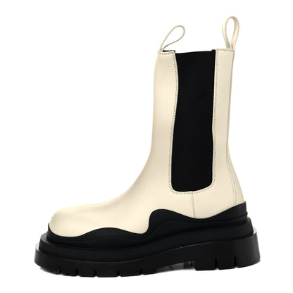 Bottega Veneta Calfskin Mens The Tire Chelsea Boots 40.5 Sea Salt Black 1 of 7