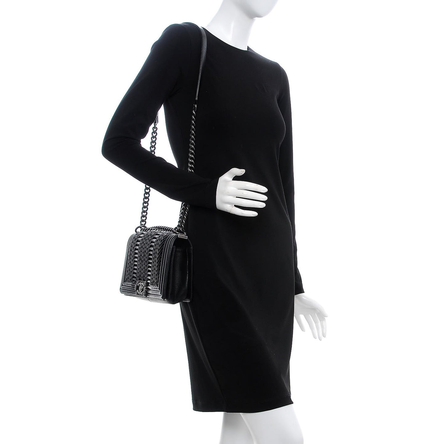Lambskin Pleated Medium Boy Flap Black