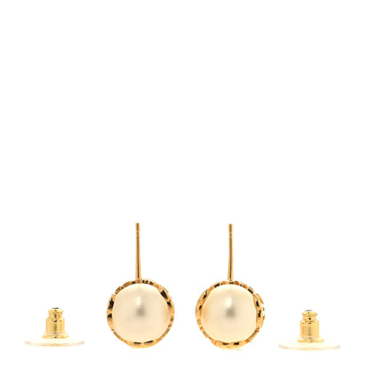 Chanel Pearl Metal CC Logo Round Earrings White Gold 3 of 5