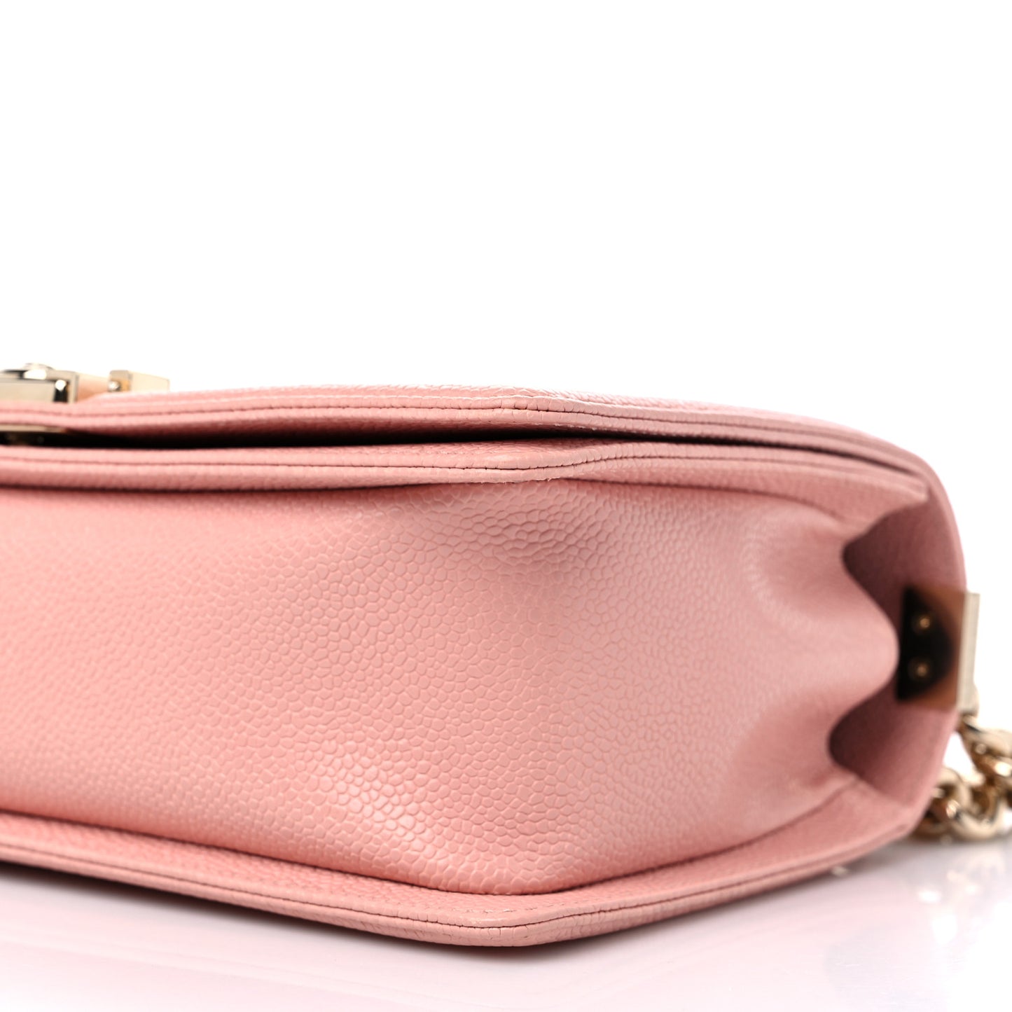 Caviar Quilted Medium Boy Flap Light Pink