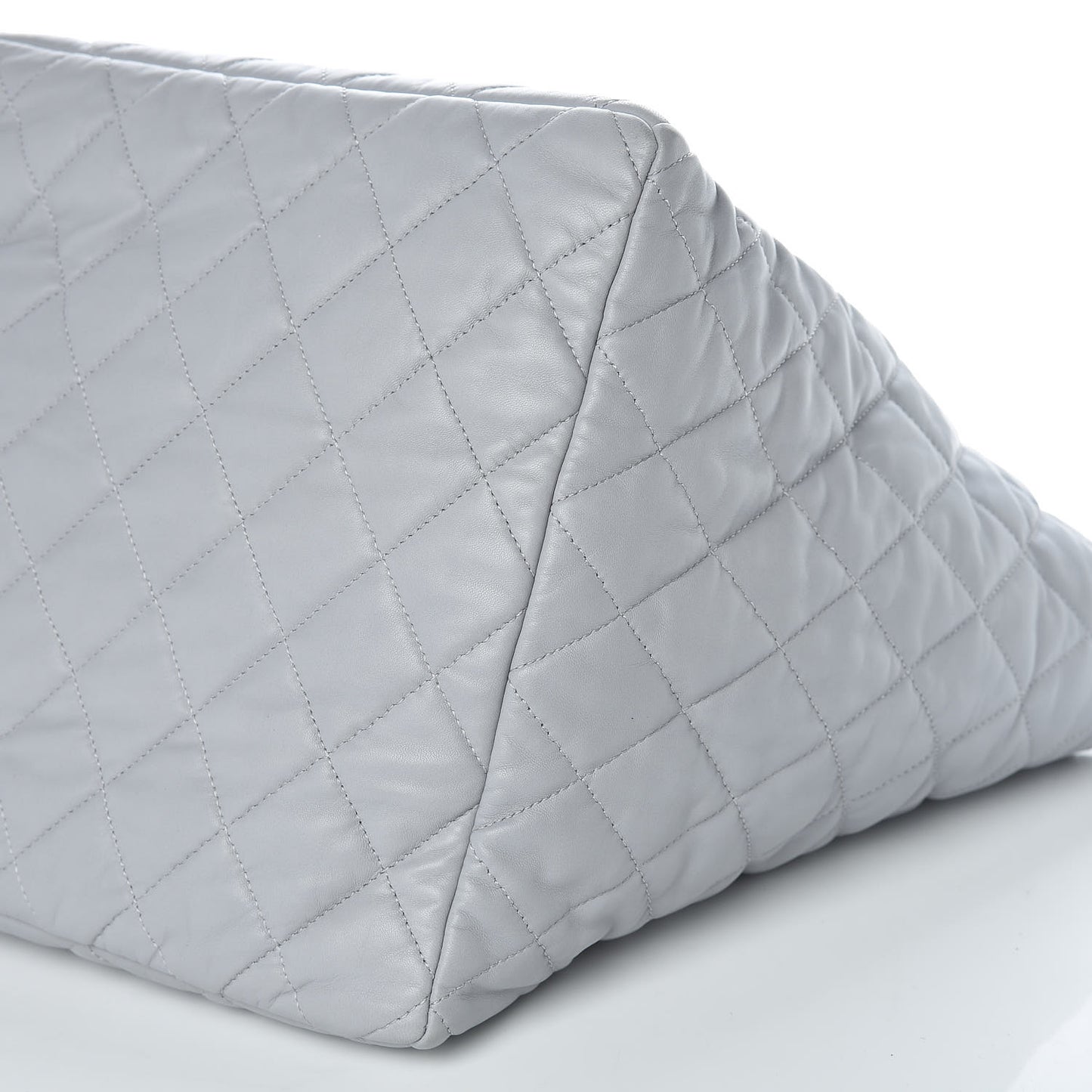 Lambskin Quilted Large Week End on Mars Tote Grey