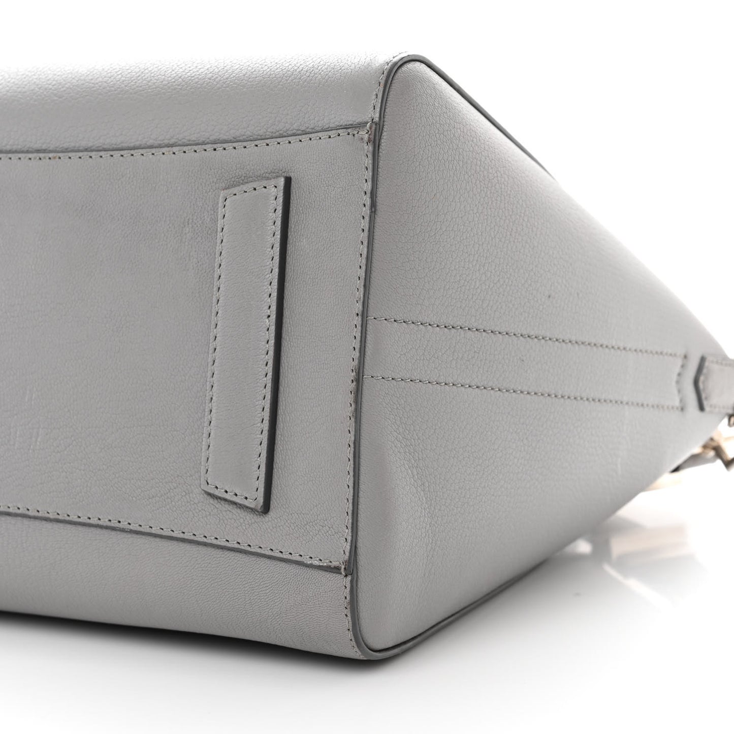 Sugar Goatskin Medium Antigona Pearl Grey