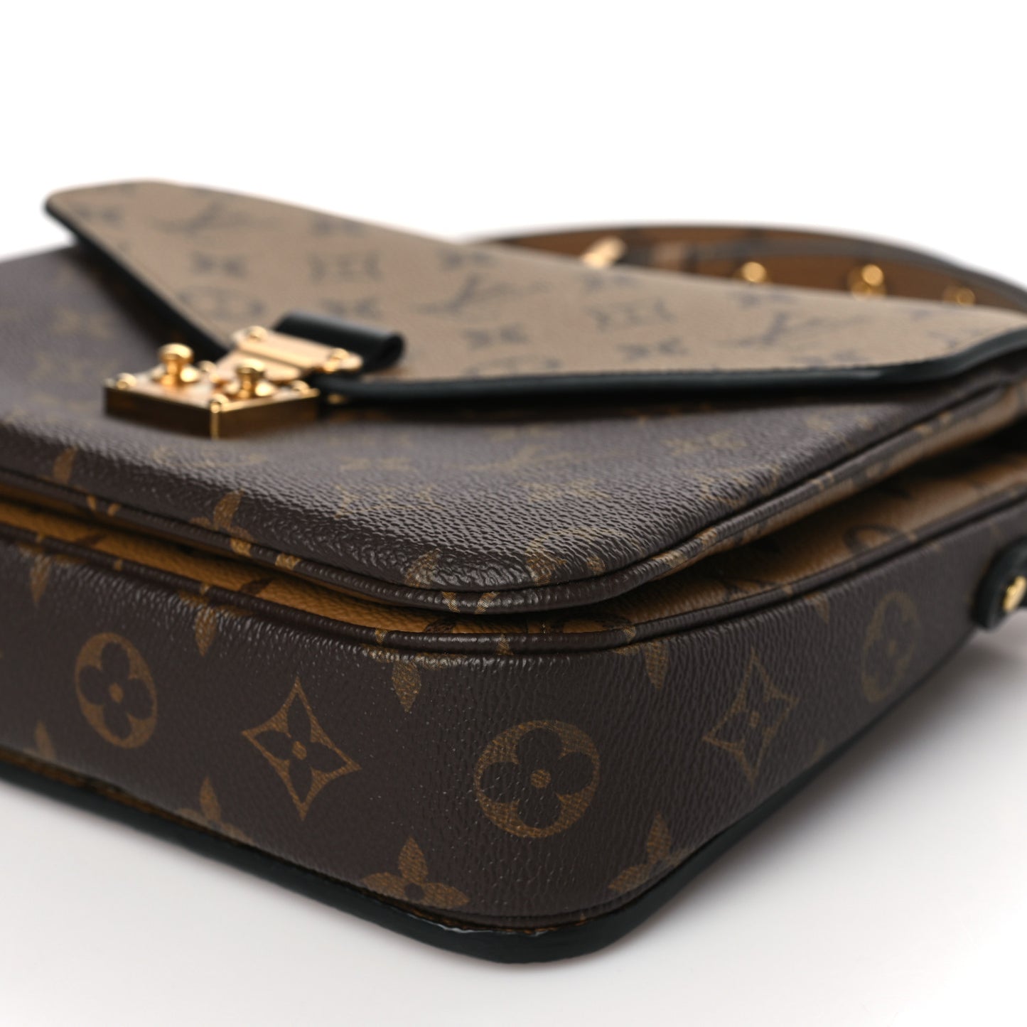 Reverse Monogram Pochette Metis