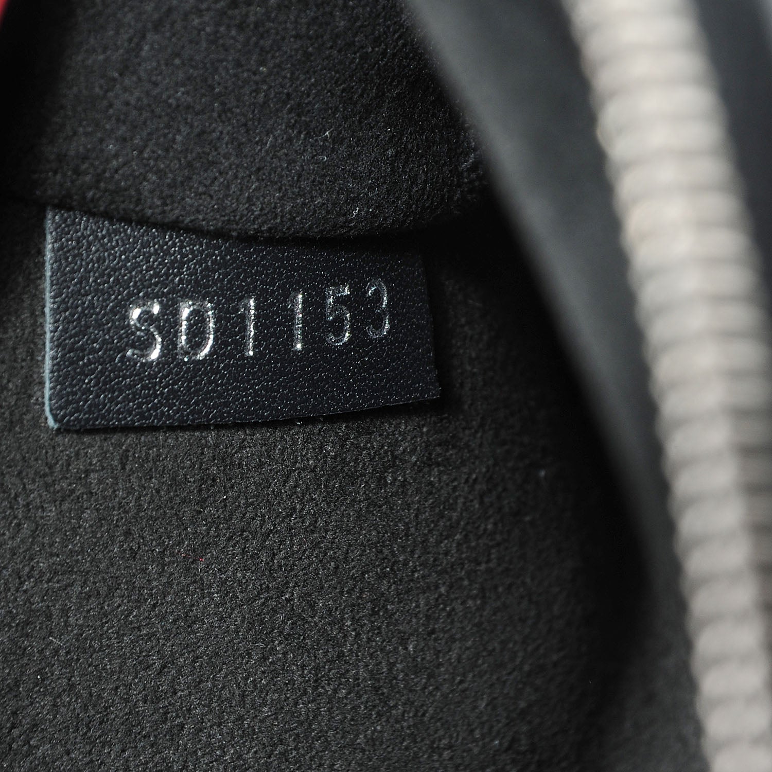 Louis Vuitton Epi Neverfull MM Black 3 of 11