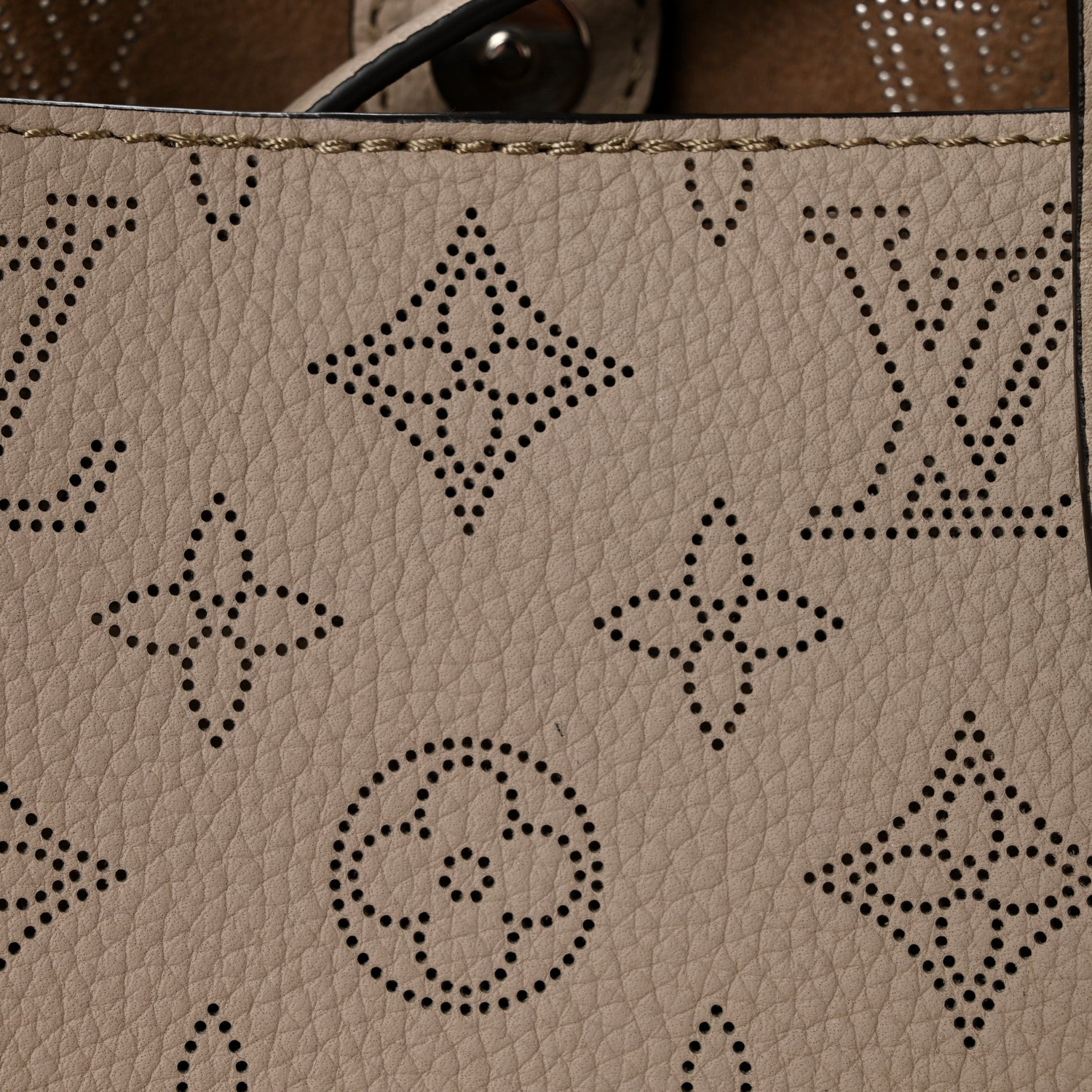 Louis Vuitton Mahina Blossom PM Galet 13 of 13