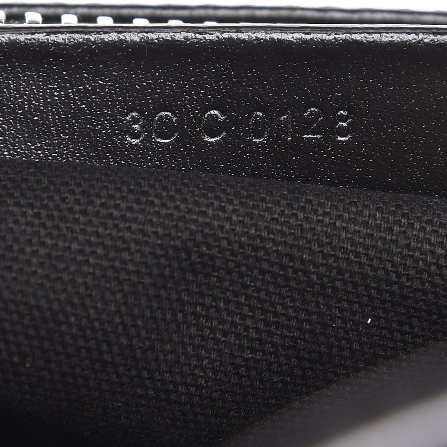 Shiny Lord Calfskin Medium Antigona Black