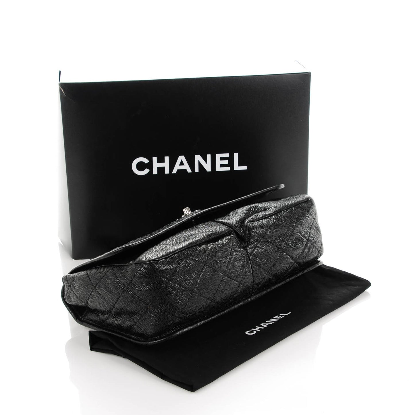 Grained Calfskin Medium Natural Beauty Flap Black