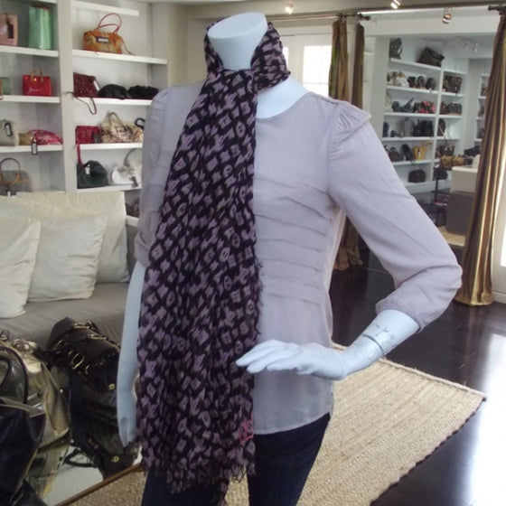 Louis Vuitton Silk Cashmere Monogram Ikat Stole Noir 2 of 6