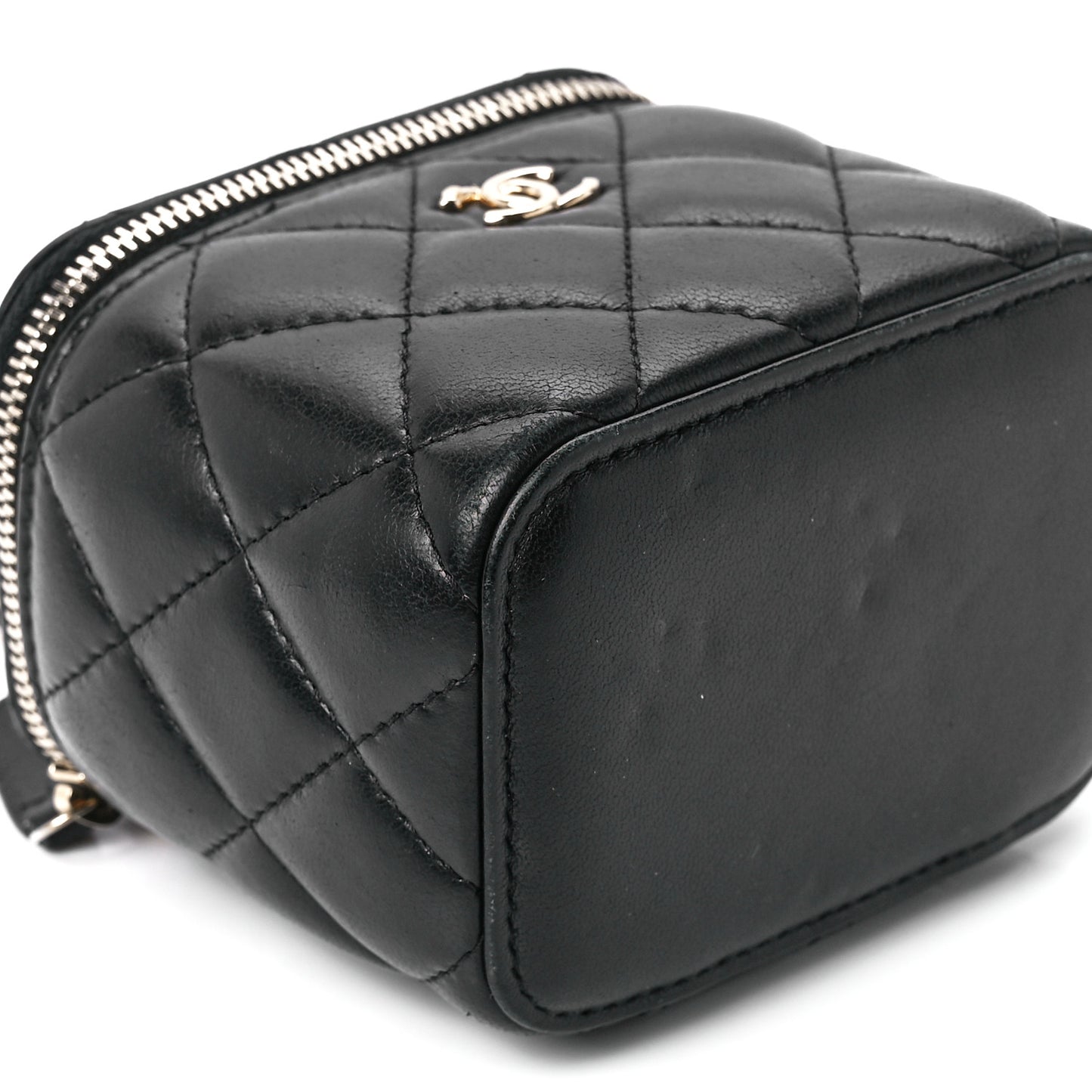 Lambskin Quilted Mini Pearl Crush Vanity Case With Chain Black