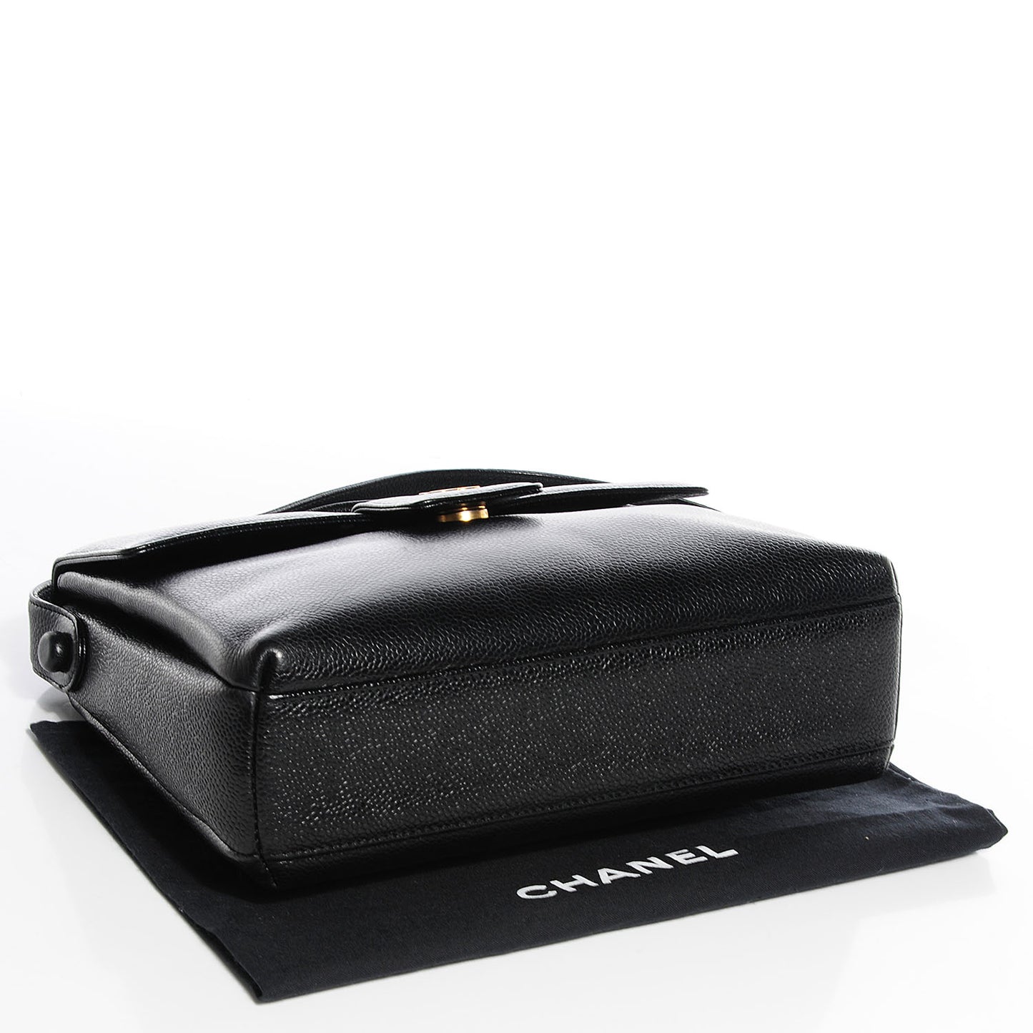 Caviar Medium Shoulder Bag Black