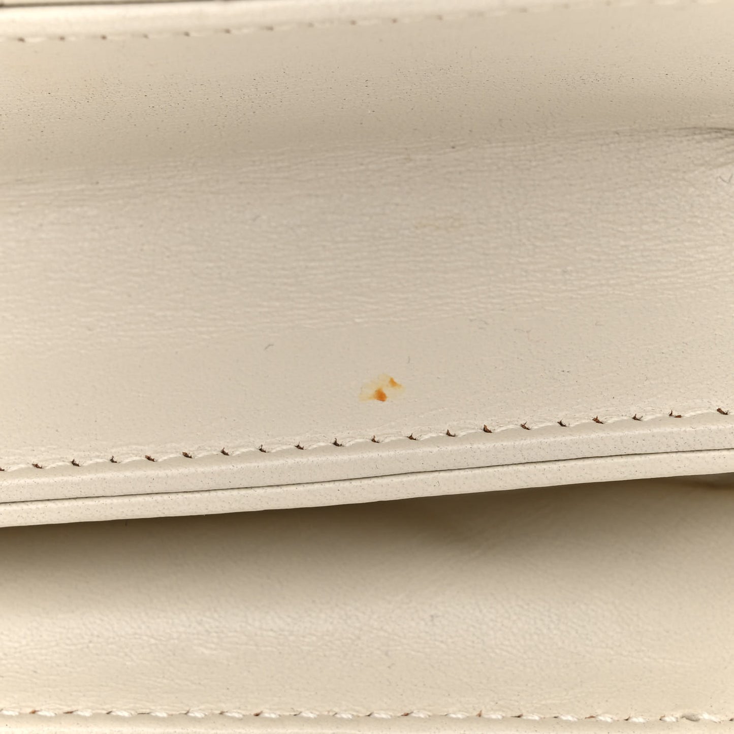 Calfskin Matelasse Victoire Chain Wallet Black