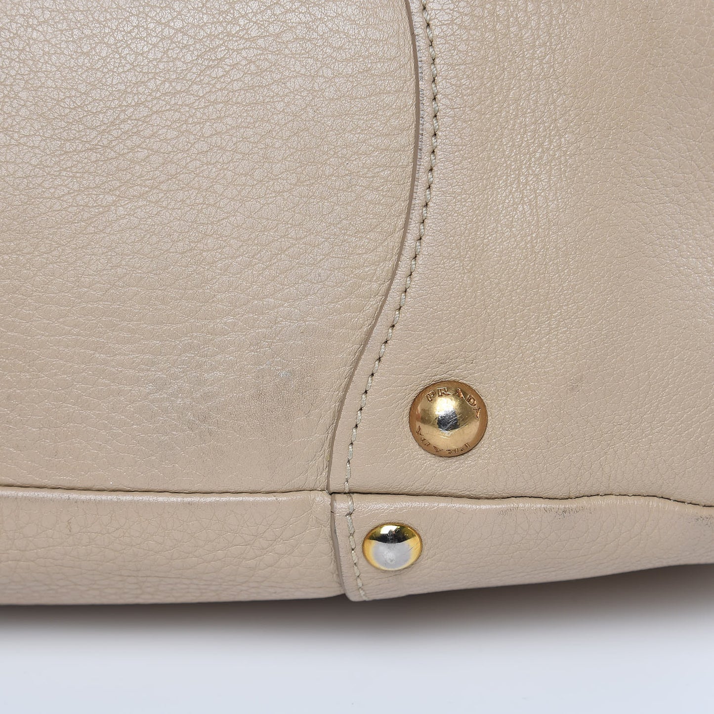 Vitello Daino Pushlock Tote Sughero