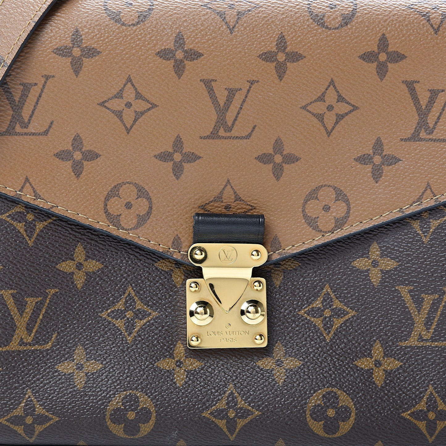 Reverse Monogram Pochette Metis