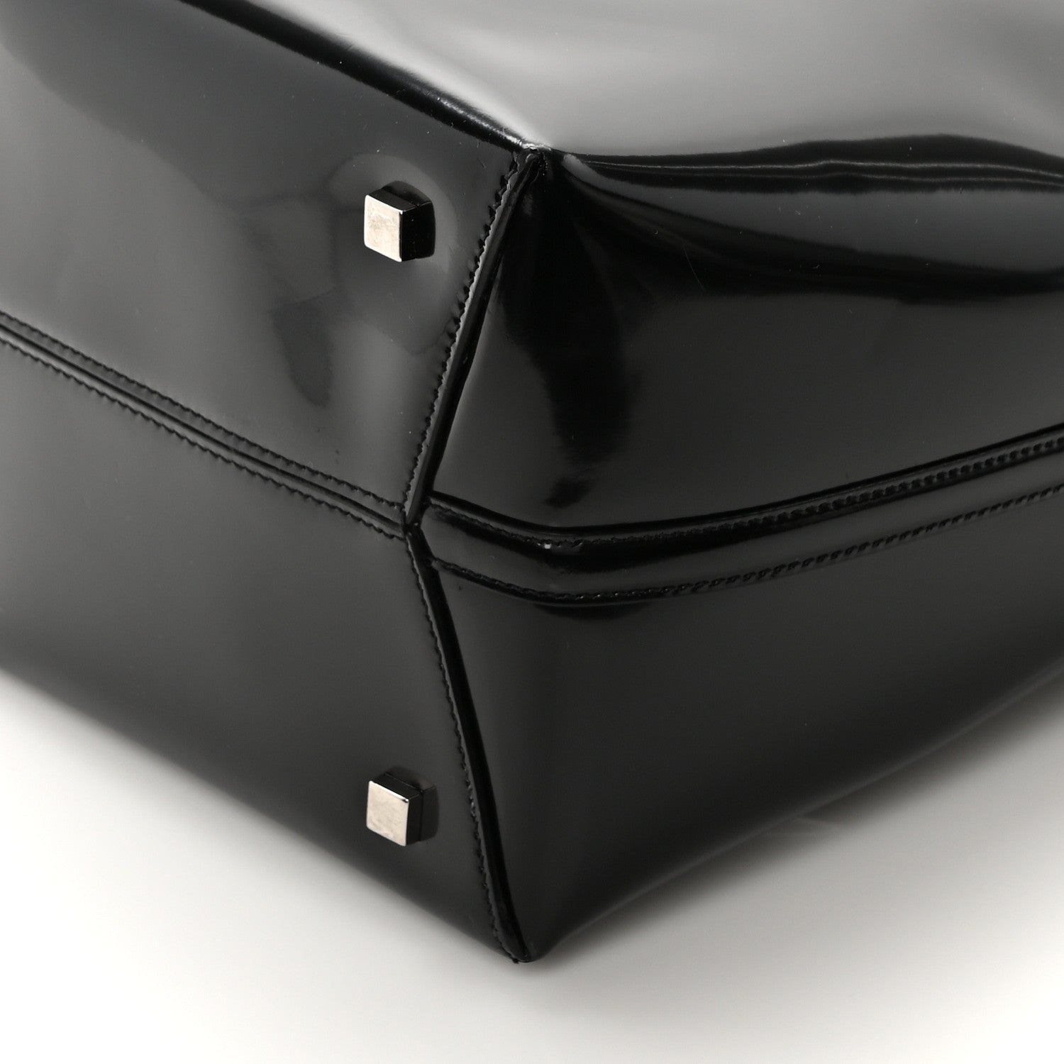 Saint Laurent Patent Calfskin Le 37 Bucket Bag Black 9 of 9