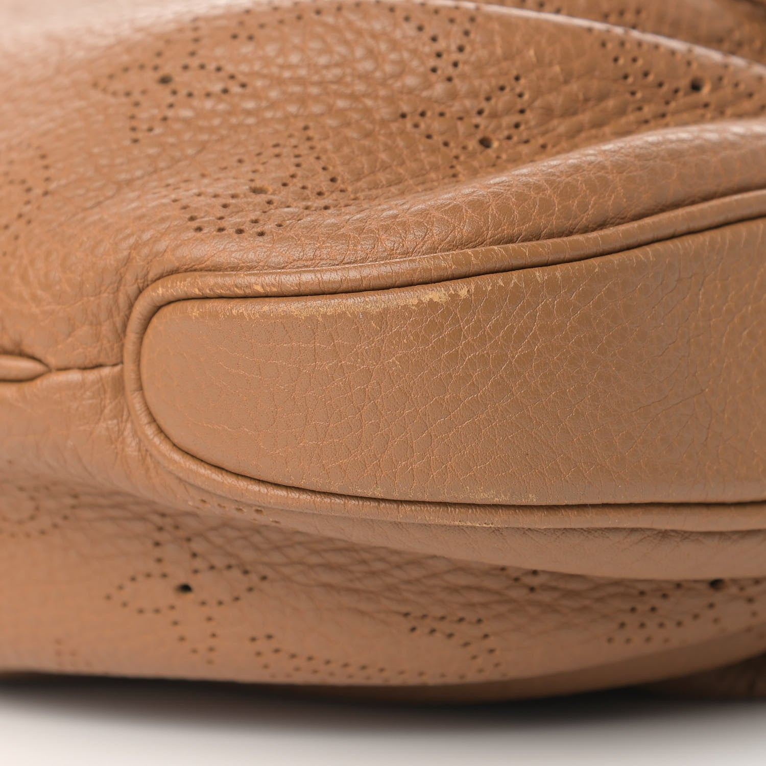 Louis Vuitton Mahina Selene PM Caramel 8 of 17