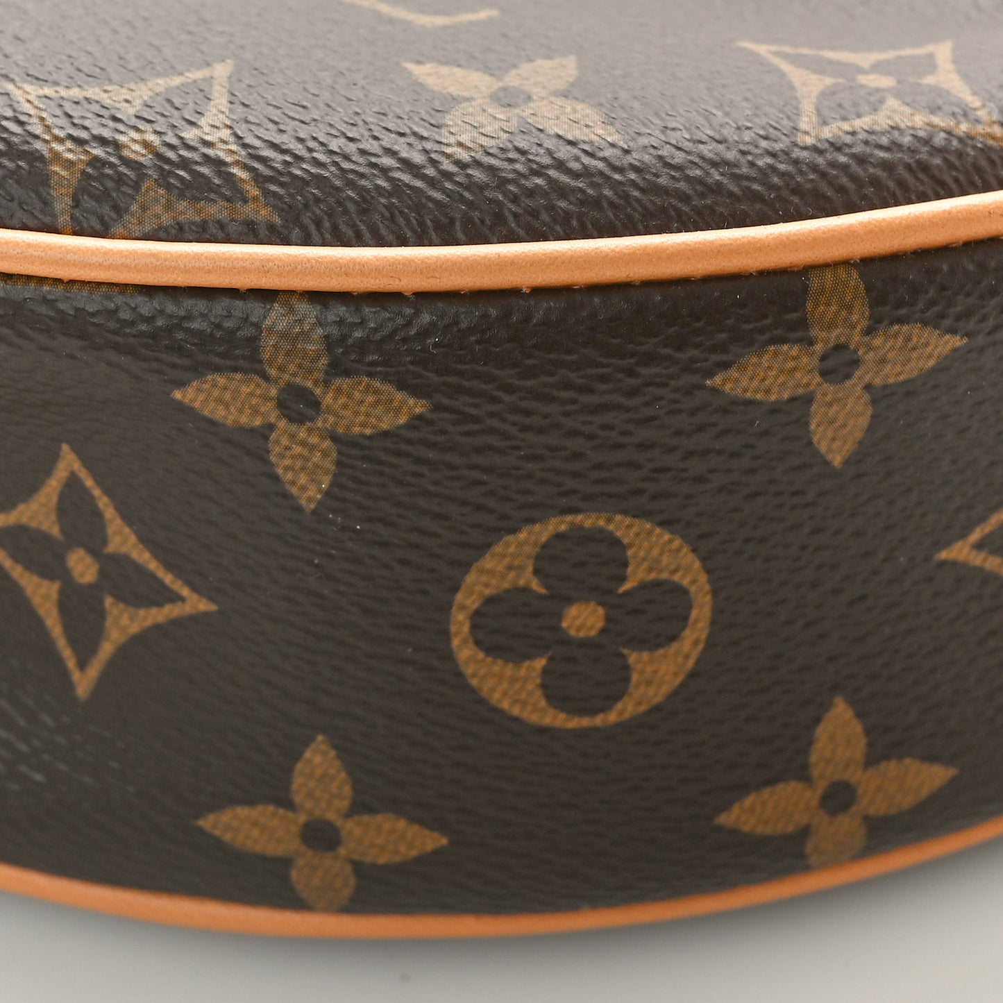 Monogram Loop