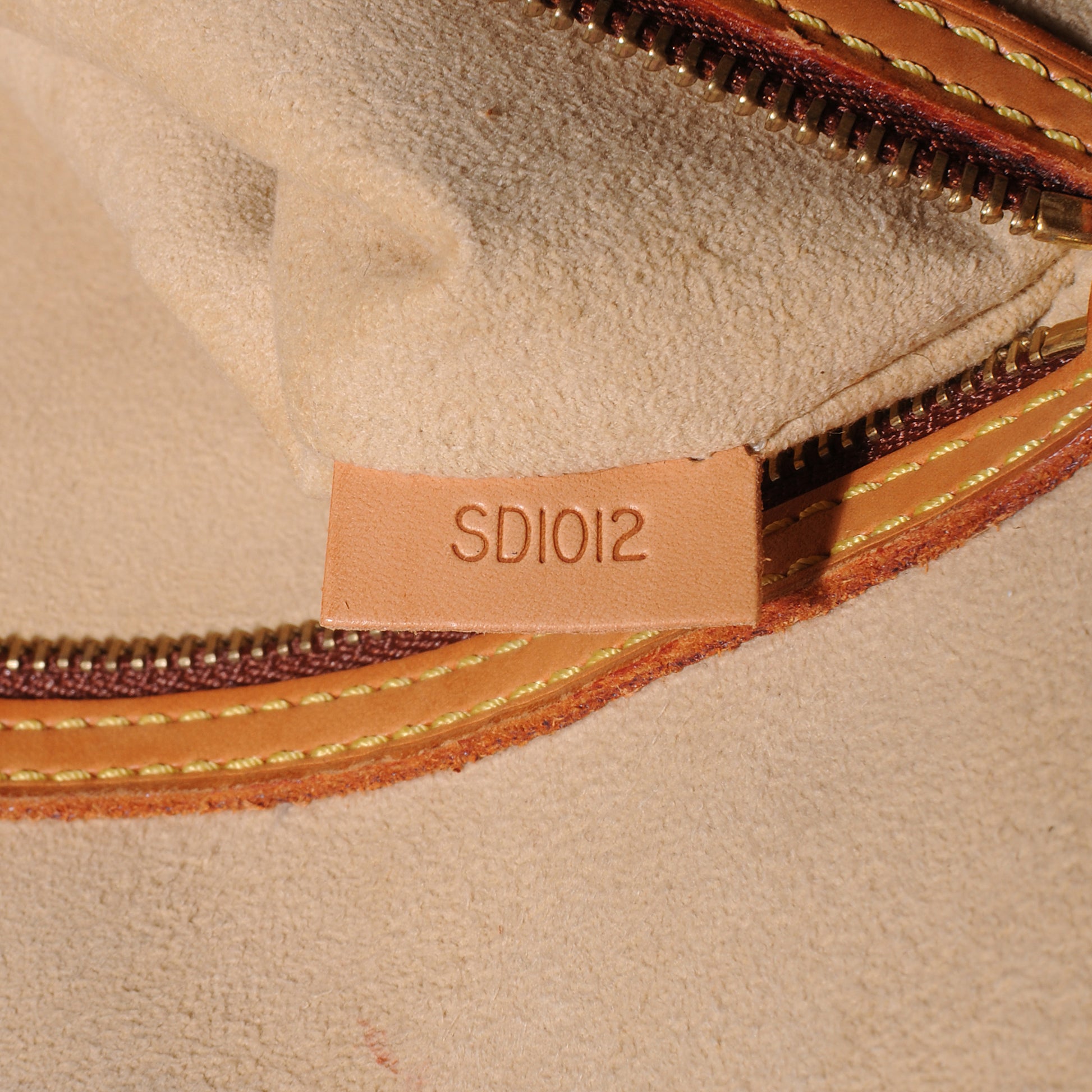 Louis Vuitton Monogram Babylone 6 of 8