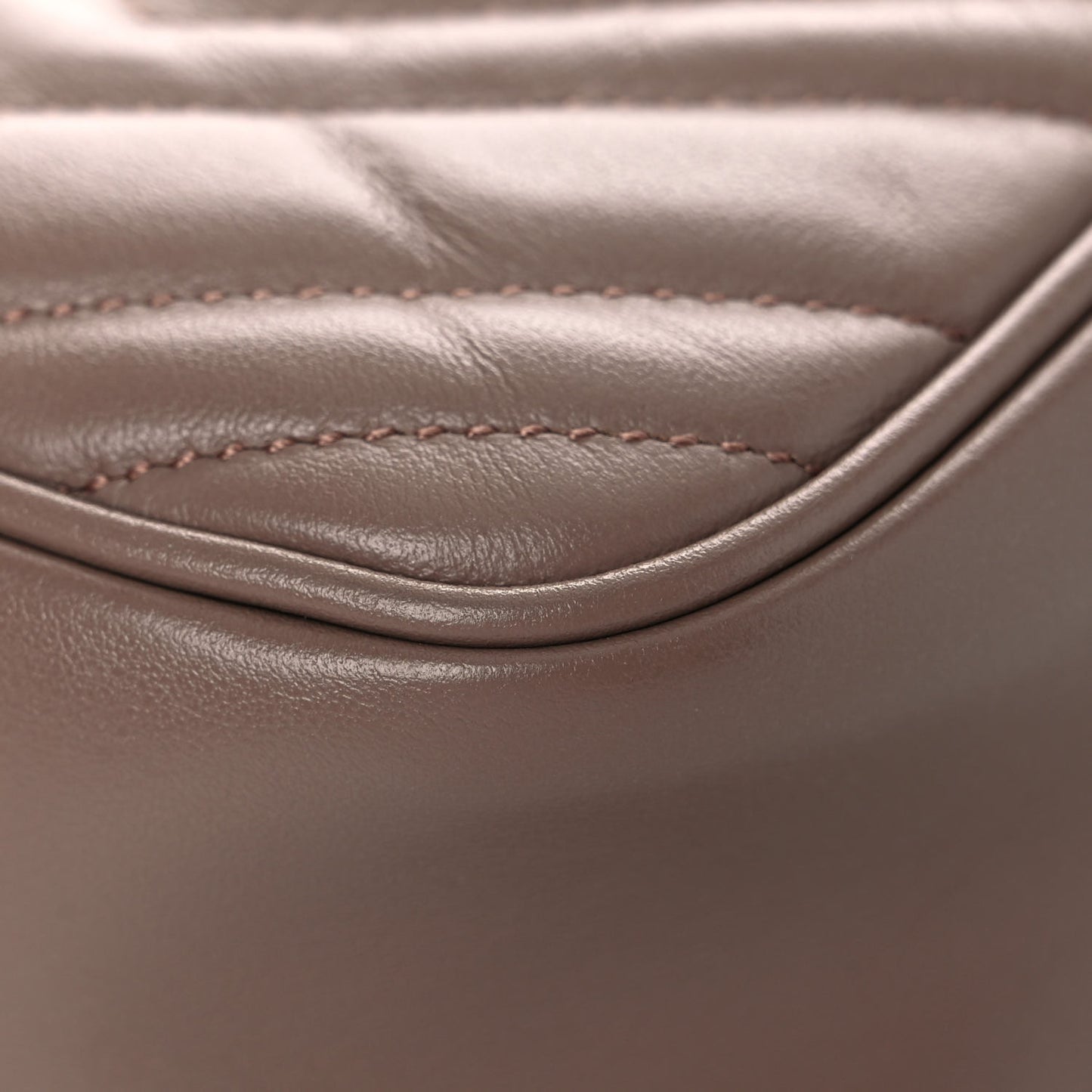 Calfskin Matelasse Small GG Marmont Chain Shoulder Bag Porcelain Rose