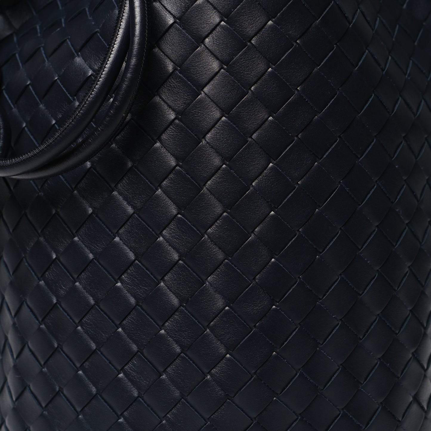 Nappa Intrecciato Medium Knot Bucket Bag Space