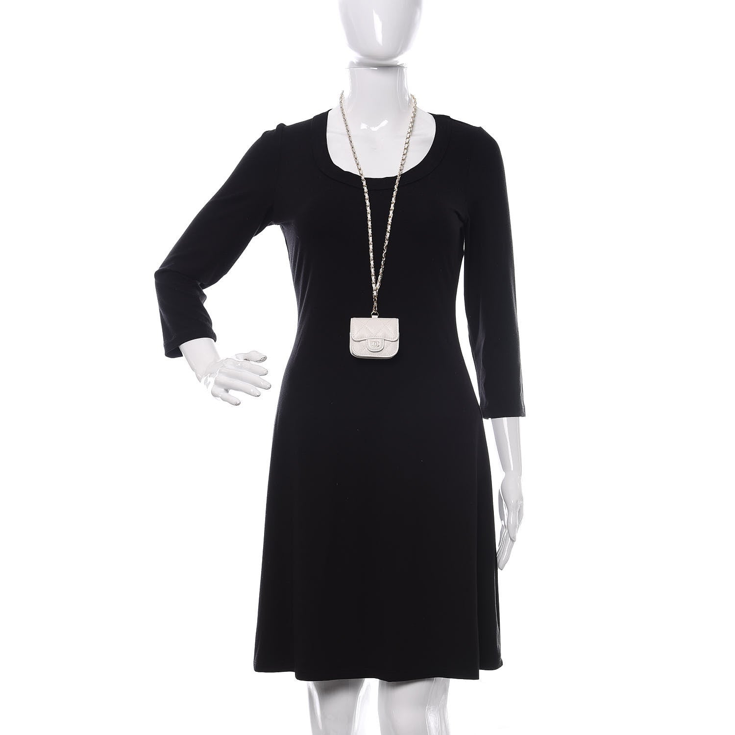 Chanel Caviar Quilted Airpods Pro Case White 2 of 9