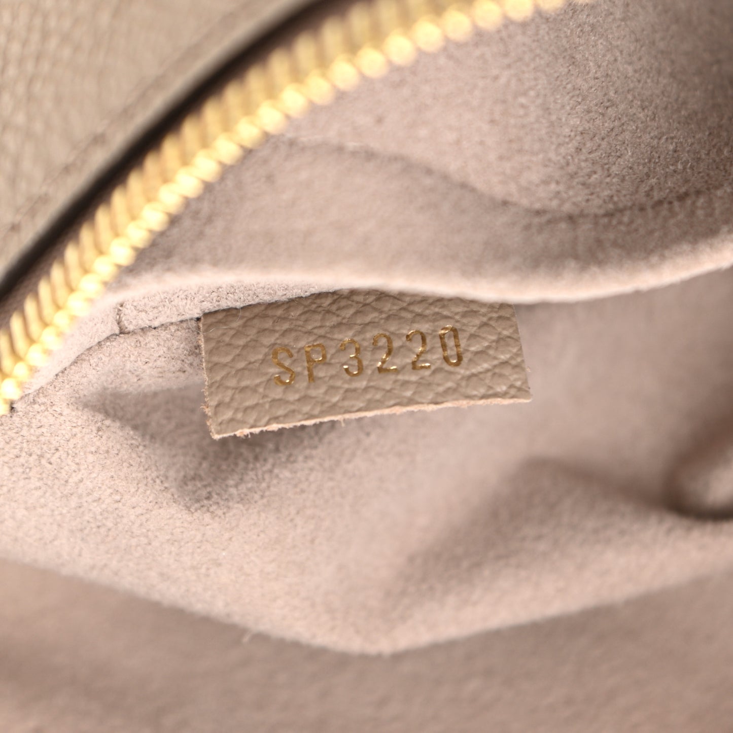 Empreinte Maida Hobo Tourterelle