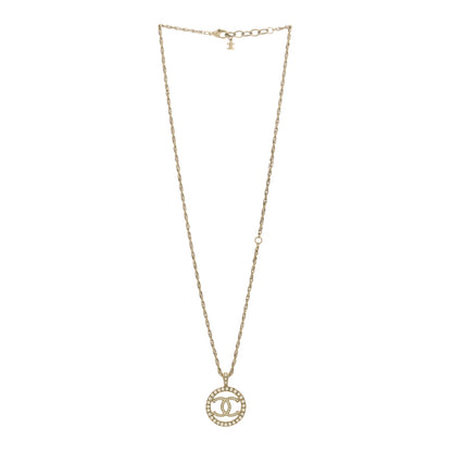 Chanel Pearl CC Round Pendant Necklace Gold 2 of 3