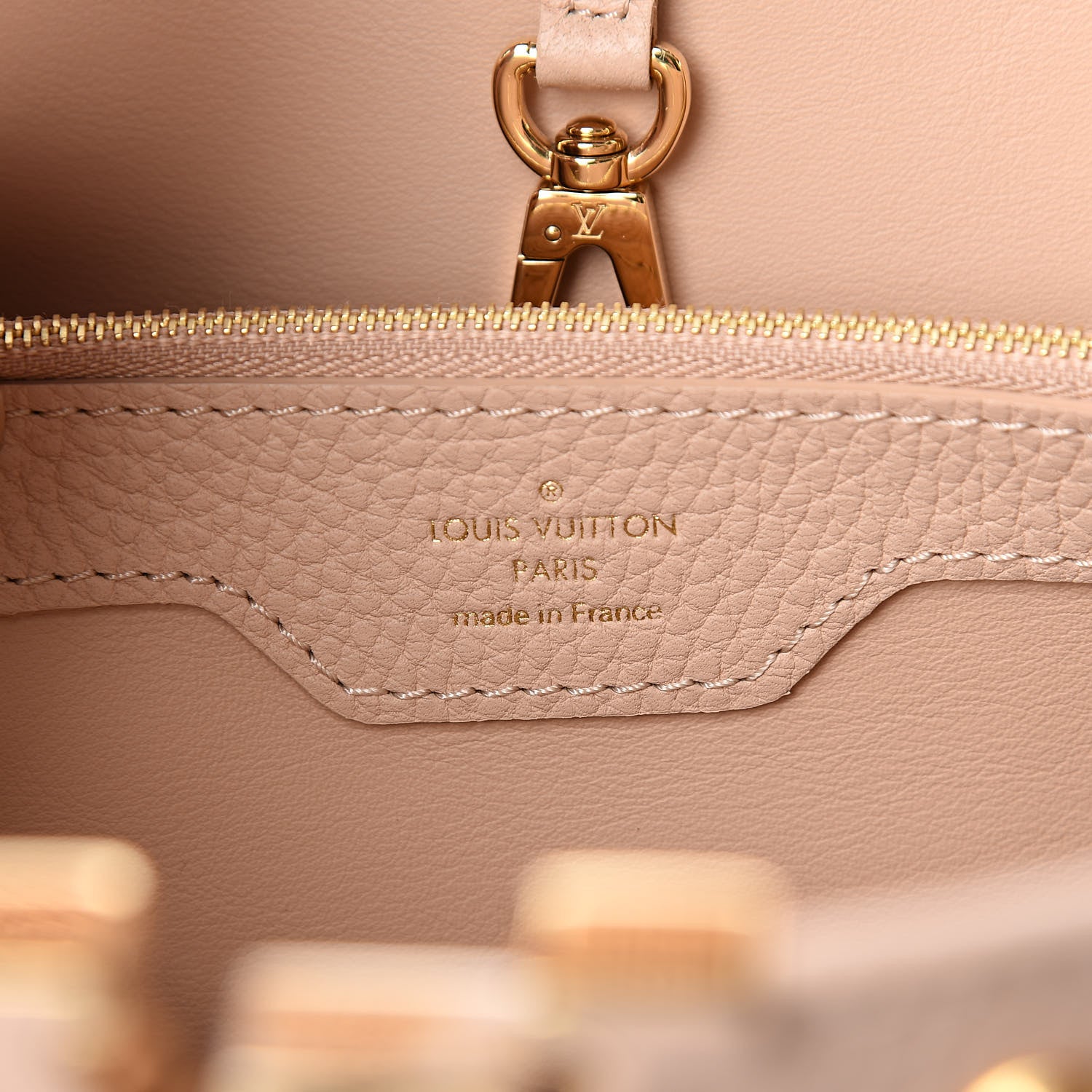 Louis Vuitton Taurillon Studdy Capucines MM Tivoli 6 of 9