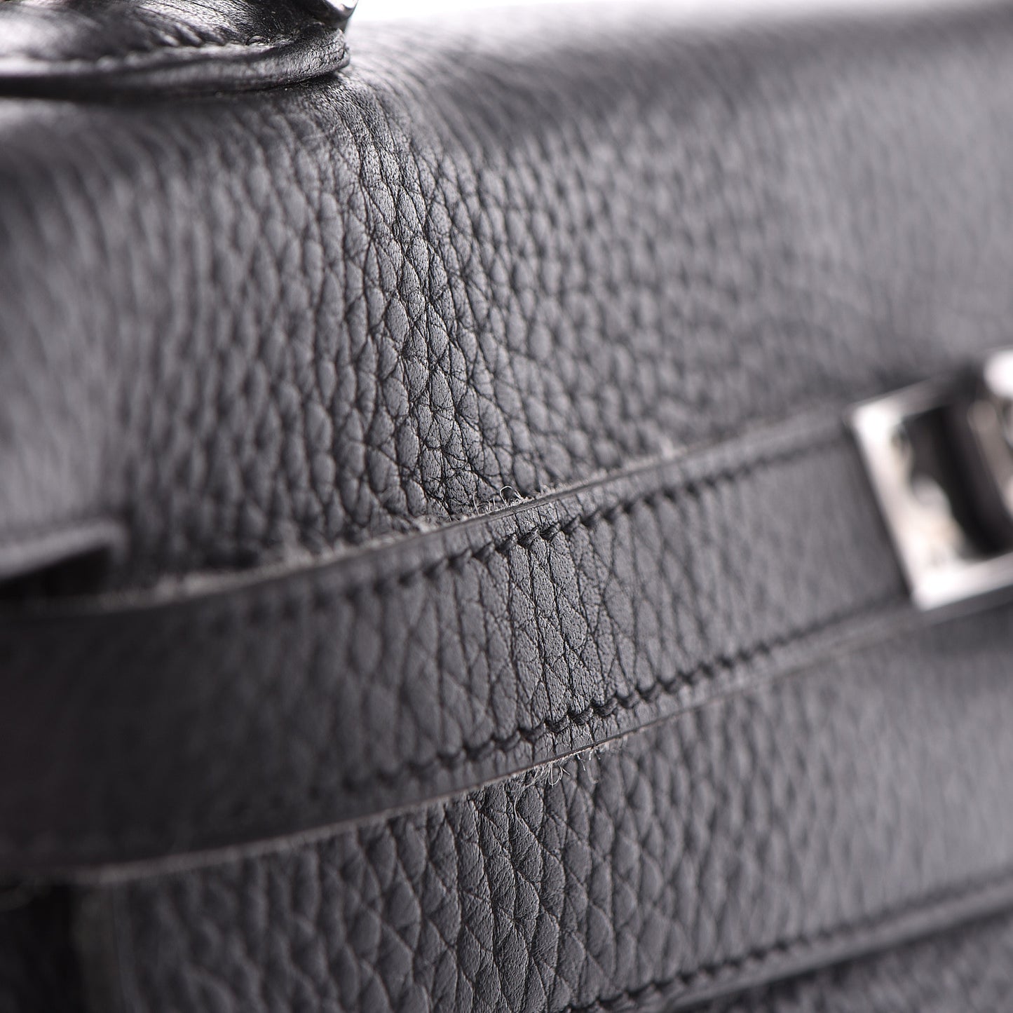 Taurillon Clemence Kelly Retourne 32 Black