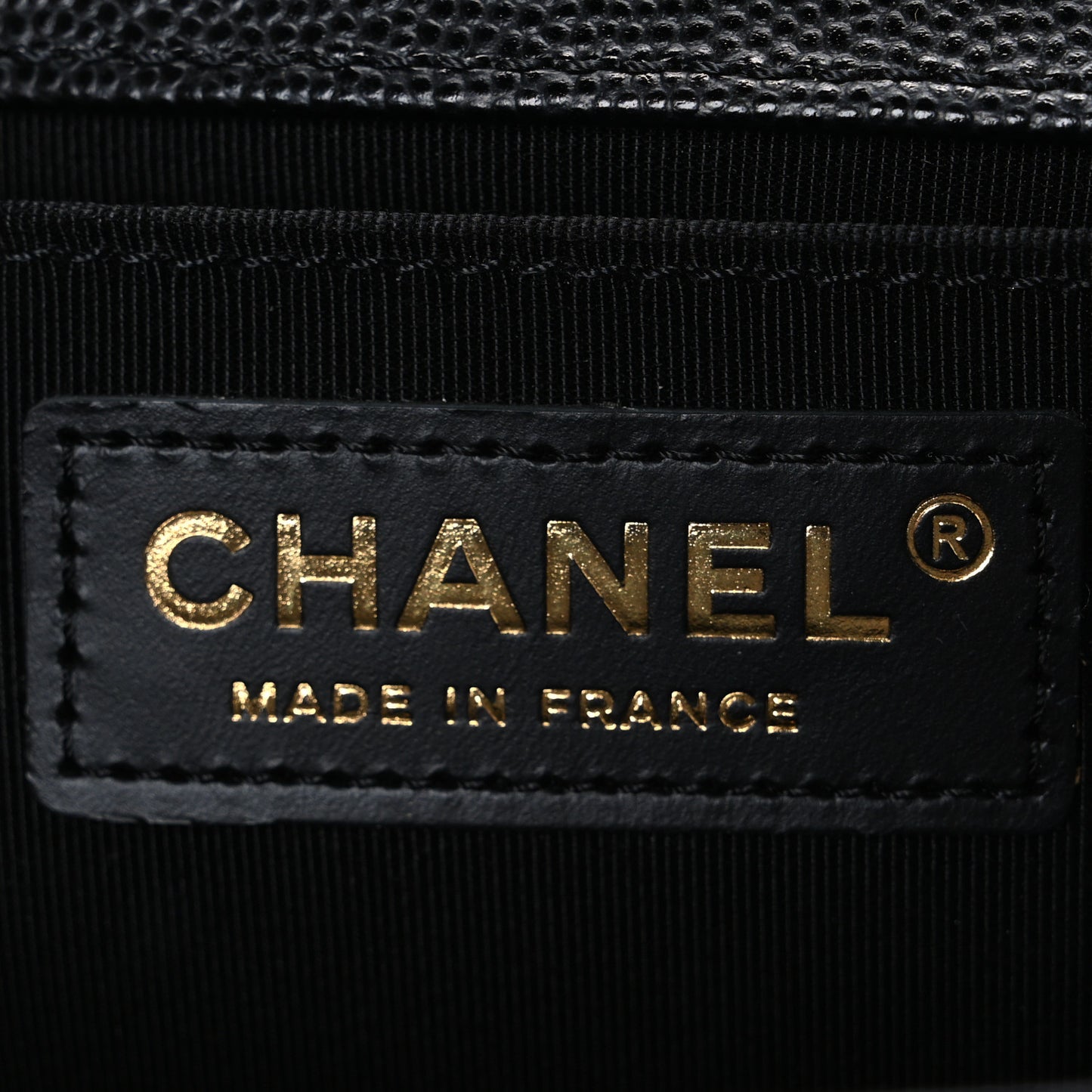 Caviar Quilted Medium Boy Flap Black