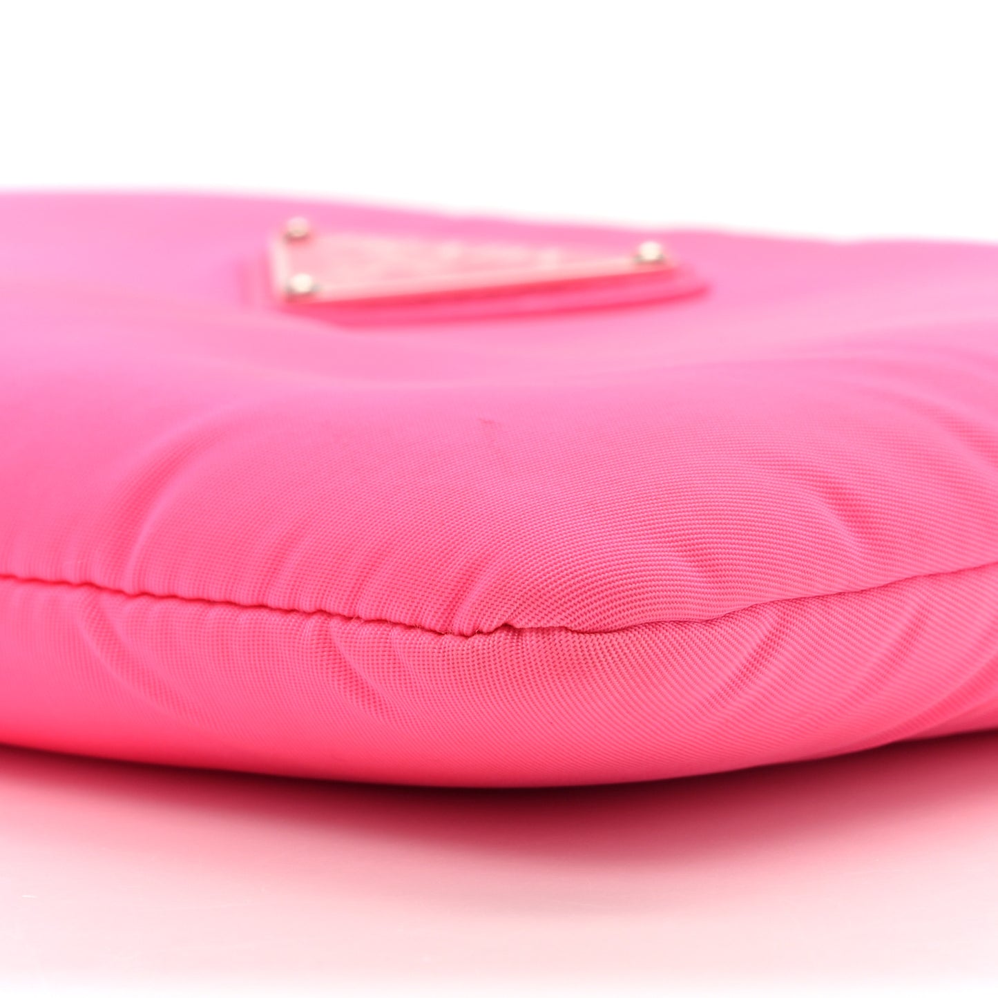 Tessuto Nylon Soft Padded Crossbody Clutch Rosa Fluo