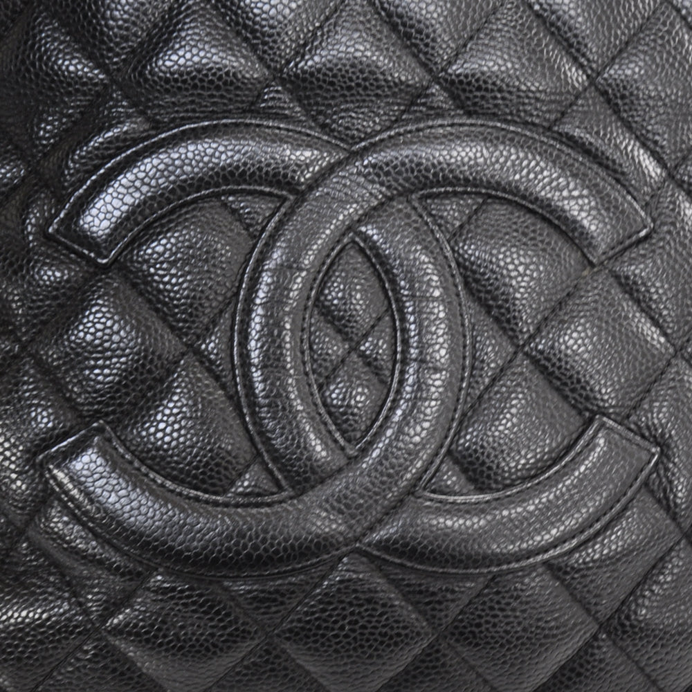 Caviar Quilted Grand Shopping Tote GST Black