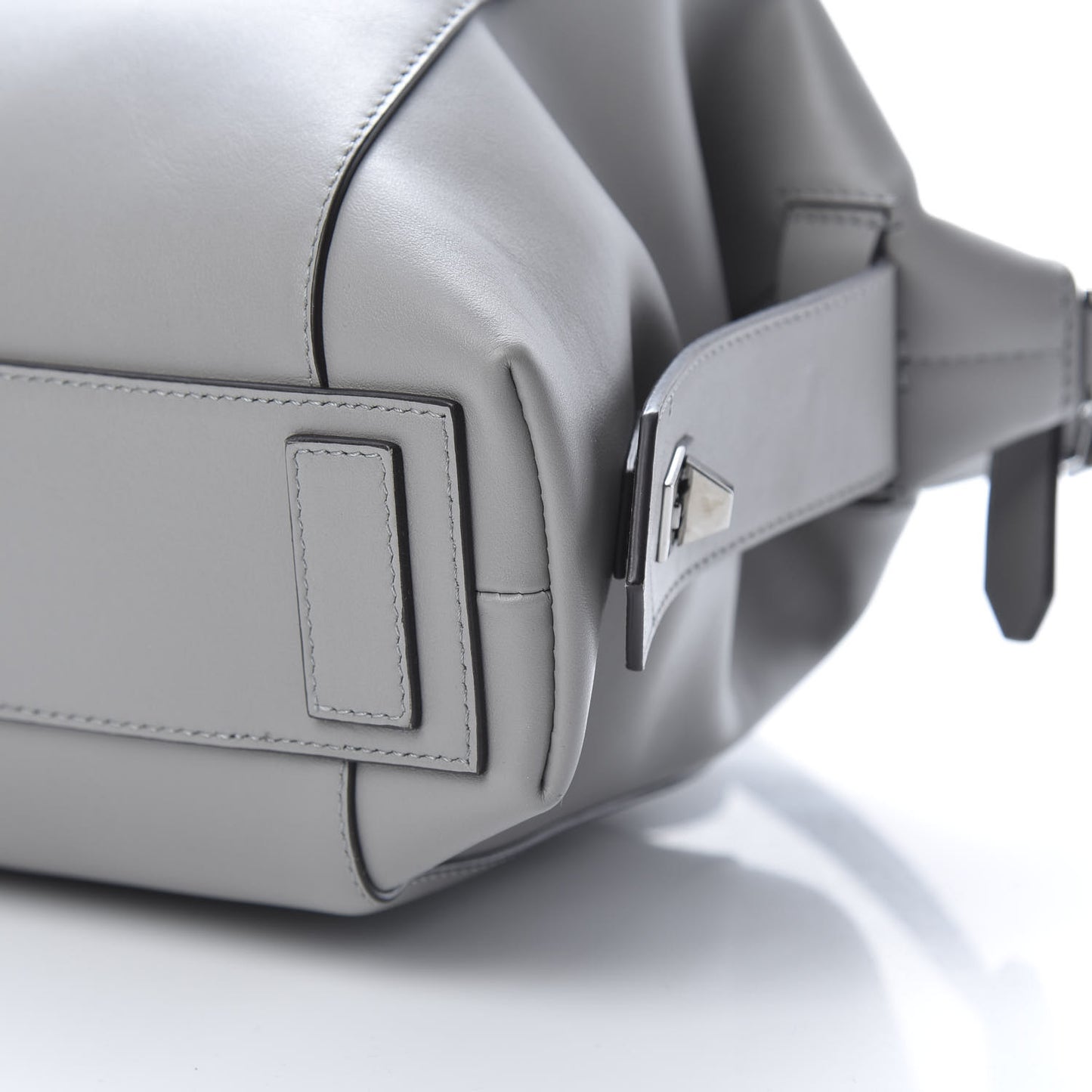 Calfskin Small Soft Antigona Pearl Grey