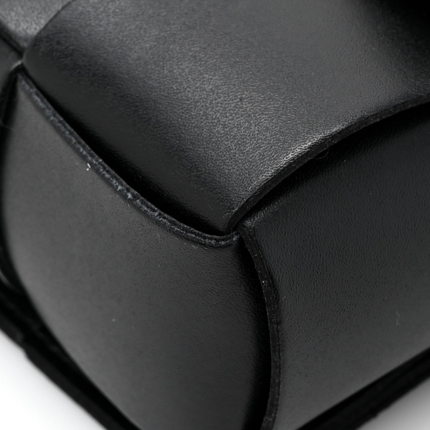 Bottega Veneta Nappa Maxi Intreccio The Belt Cassette Bag Black 10 of 10