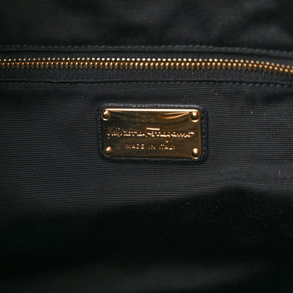 Salvatore Ferragamo Grained Calfskin Gancino Bucket Bag Black 6 of 9