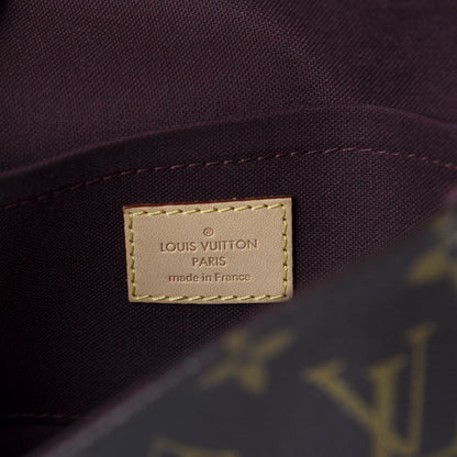 Louis Vuitton Monogram Favorite PM 8 of 10